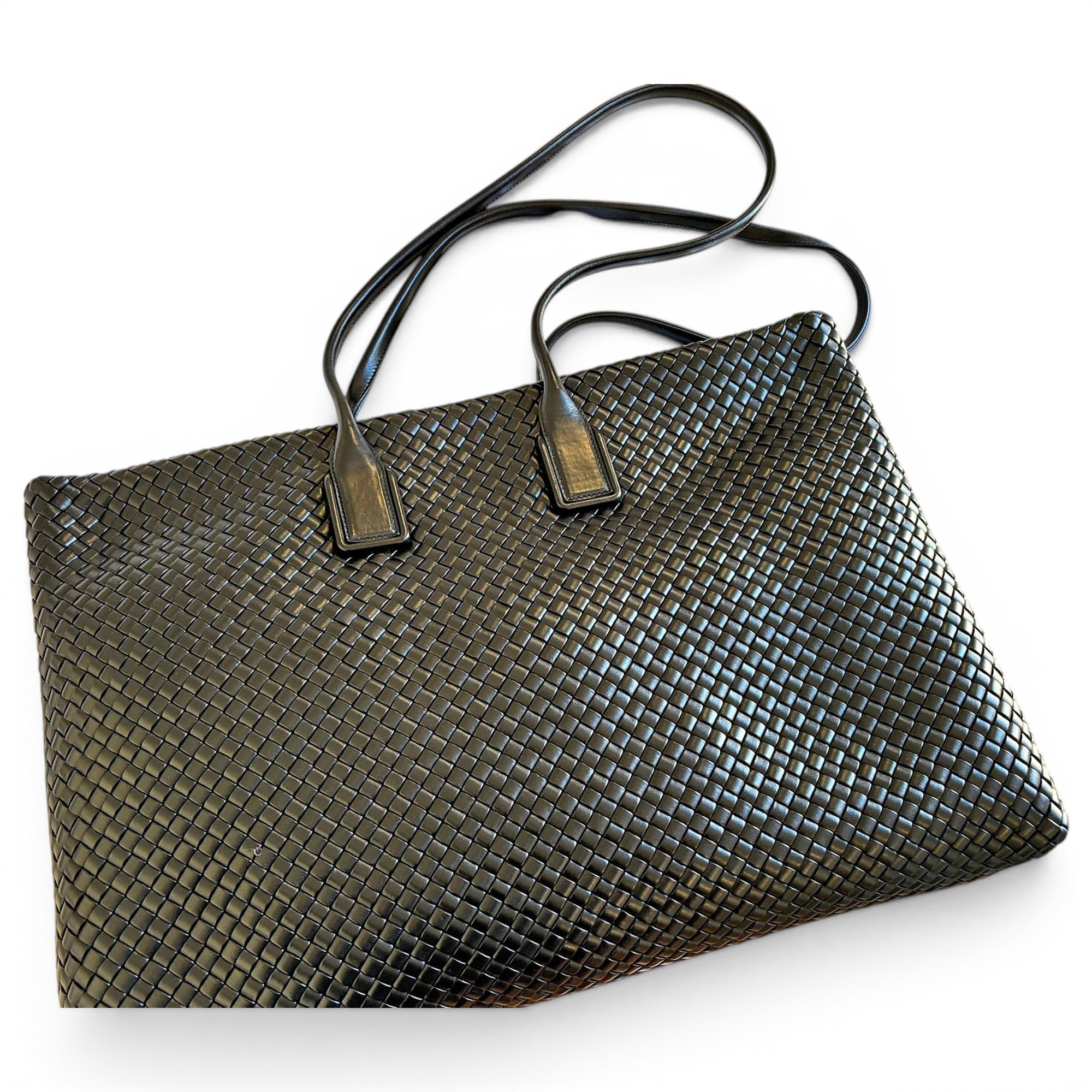 Leather tote