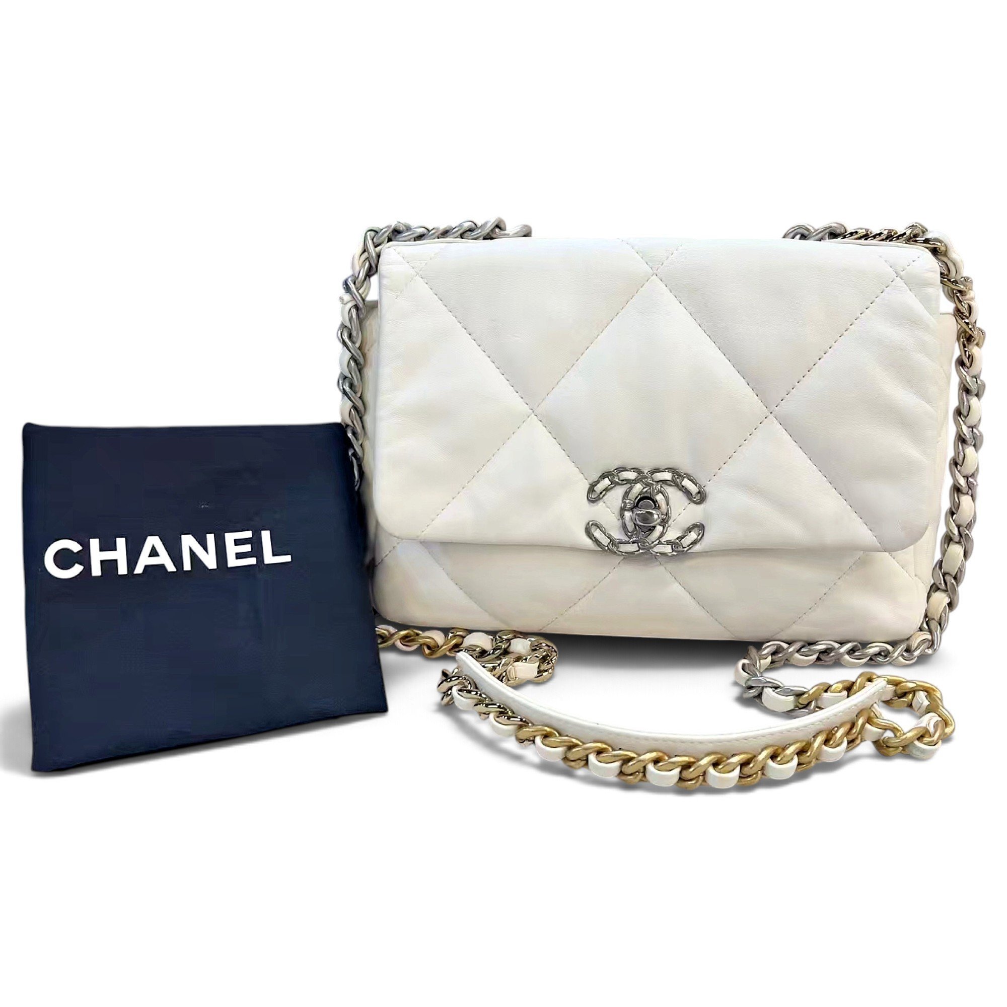 Chanel 19 leather handbag