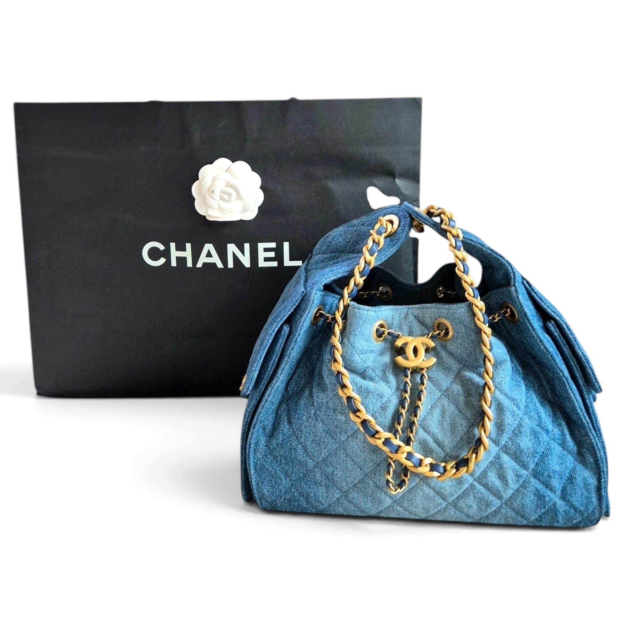 Chanel 25 handbag