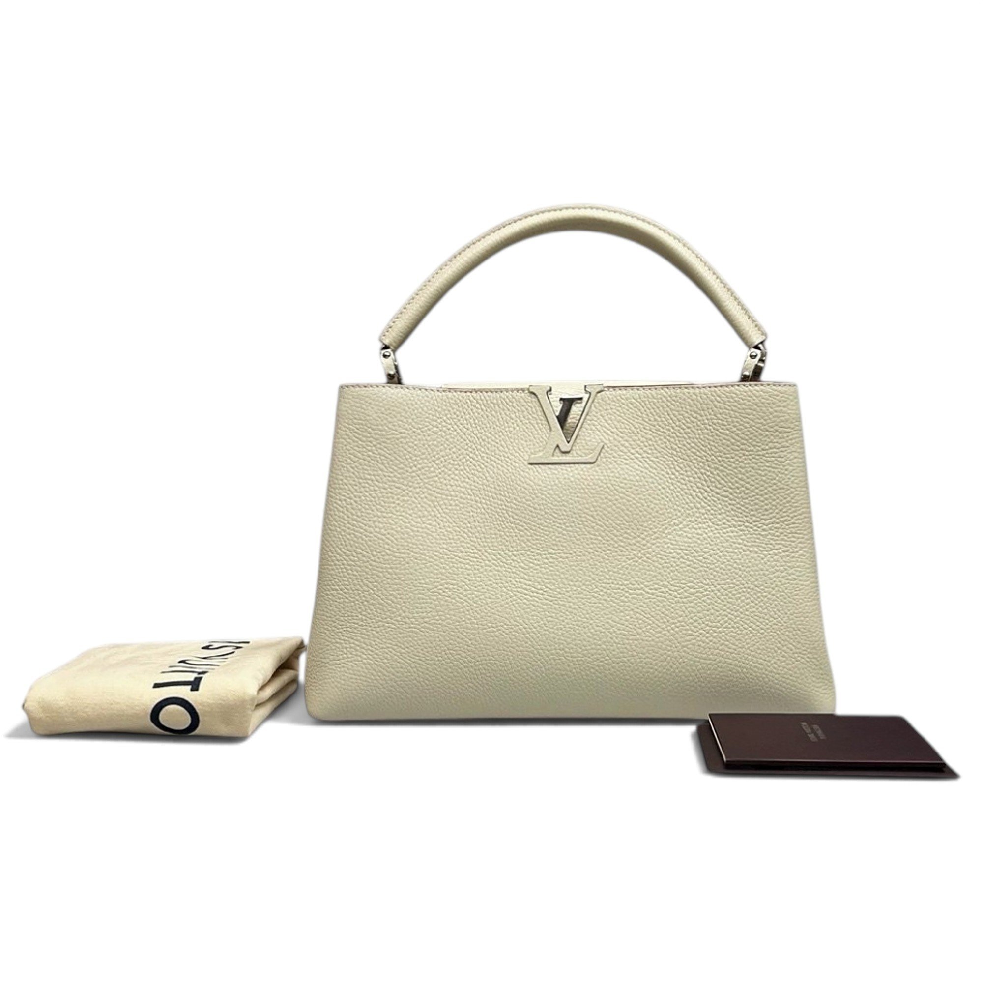 Capucines leather handbag