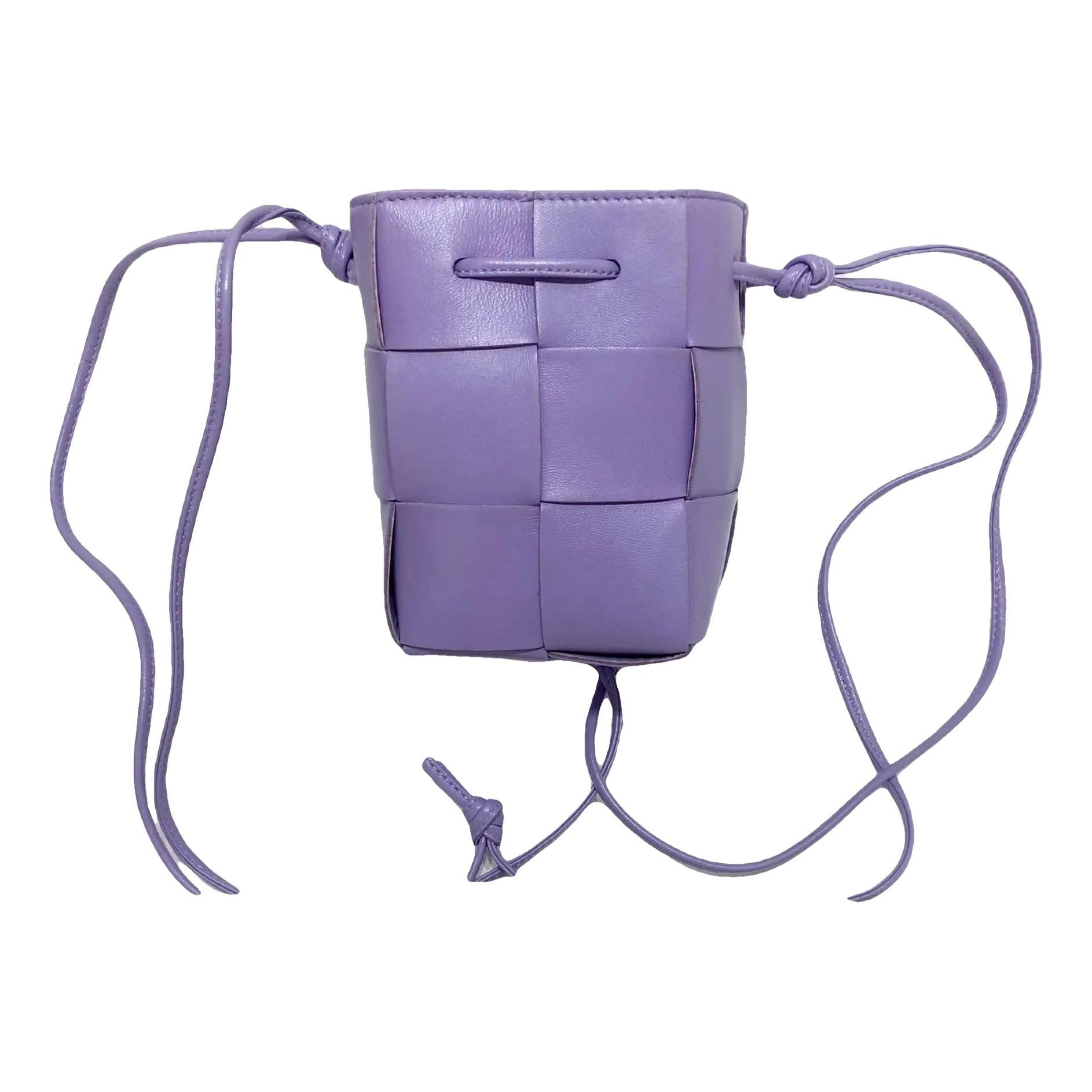 Cassette Bucket leather handbag