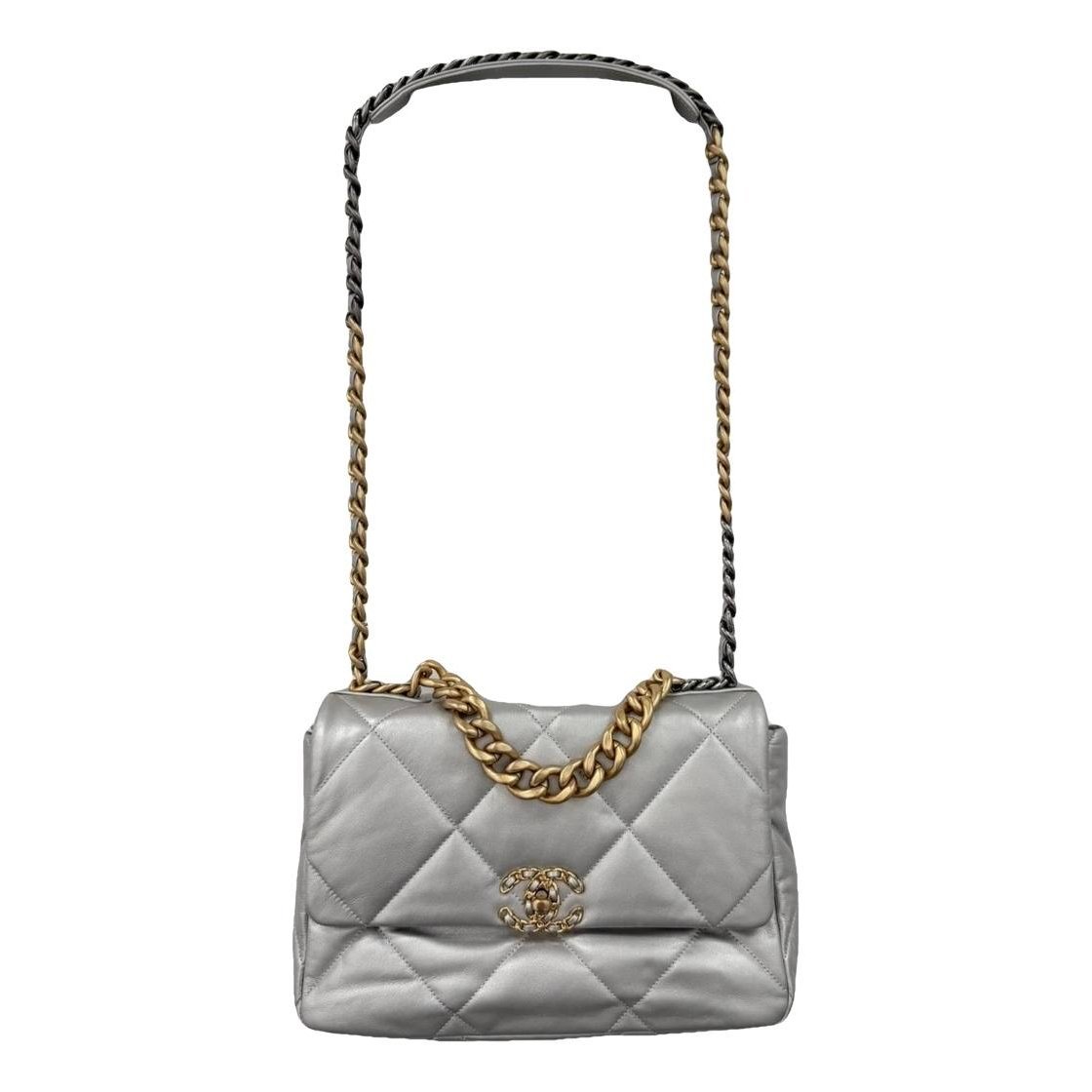 Chanel 19 leather handbag