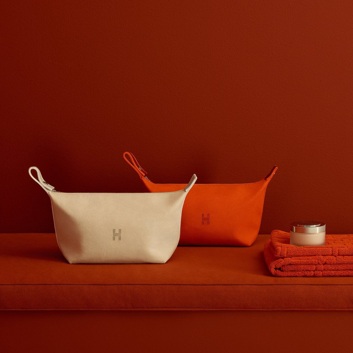 Orange Feu Bride-a-brac Case, Large Model