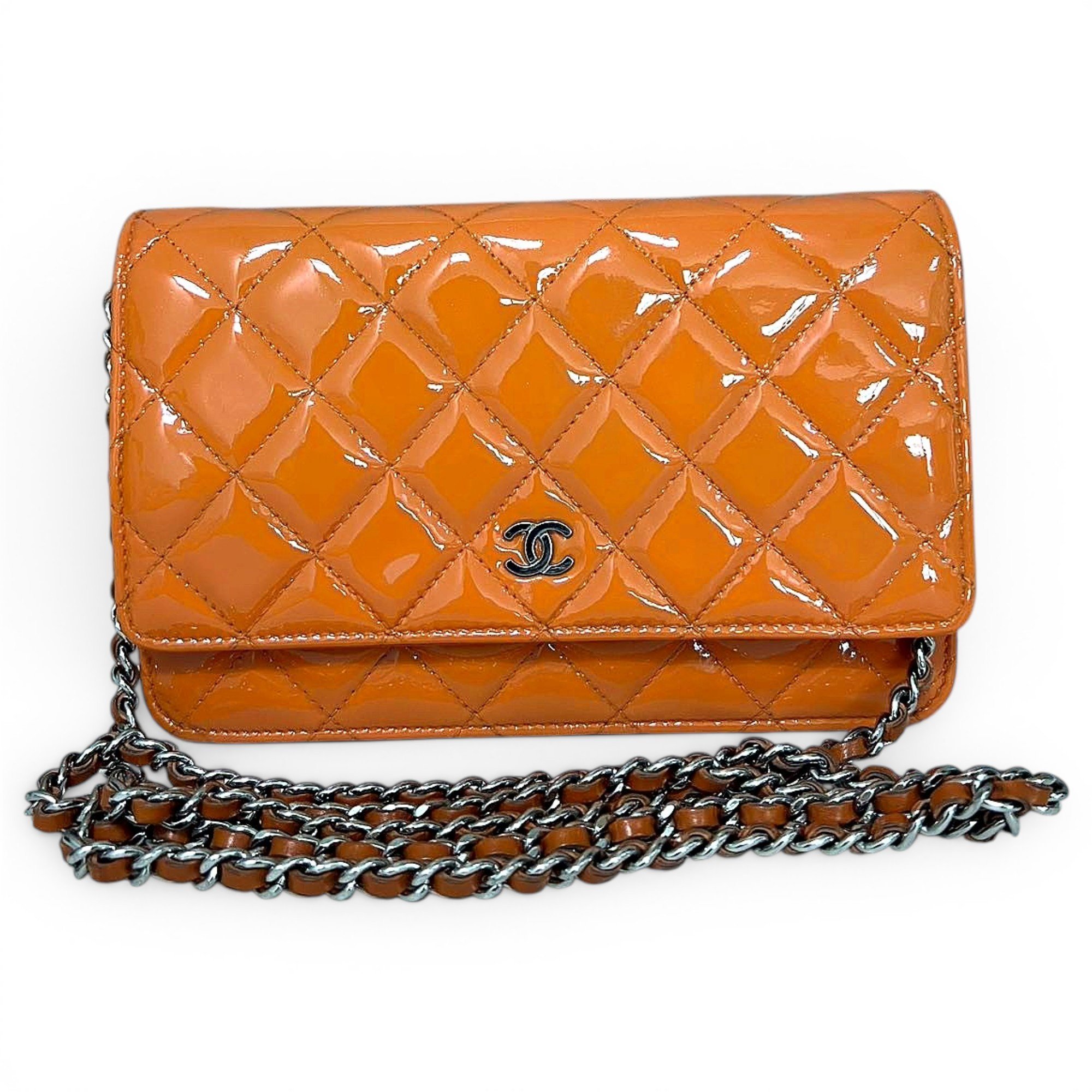 Wallet On Chain Timeless/Classique patent leather crossbody bag