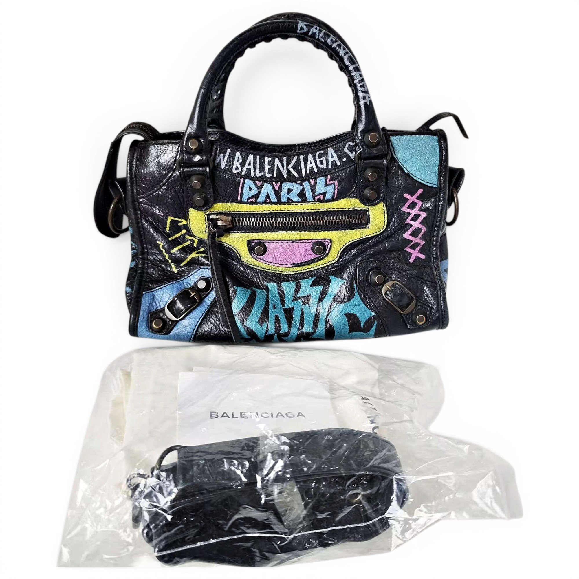City leather handbag