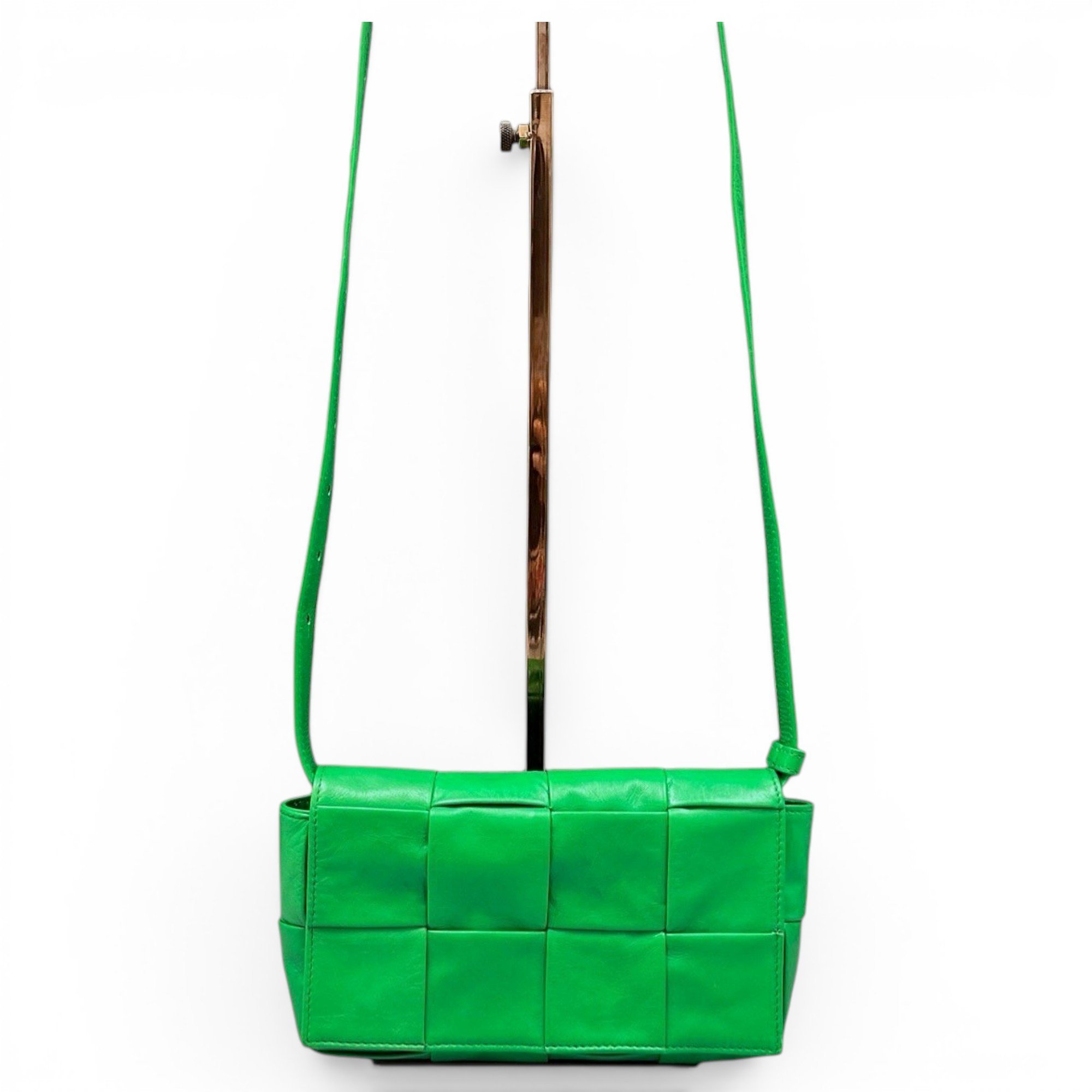 Cassette leather handbag