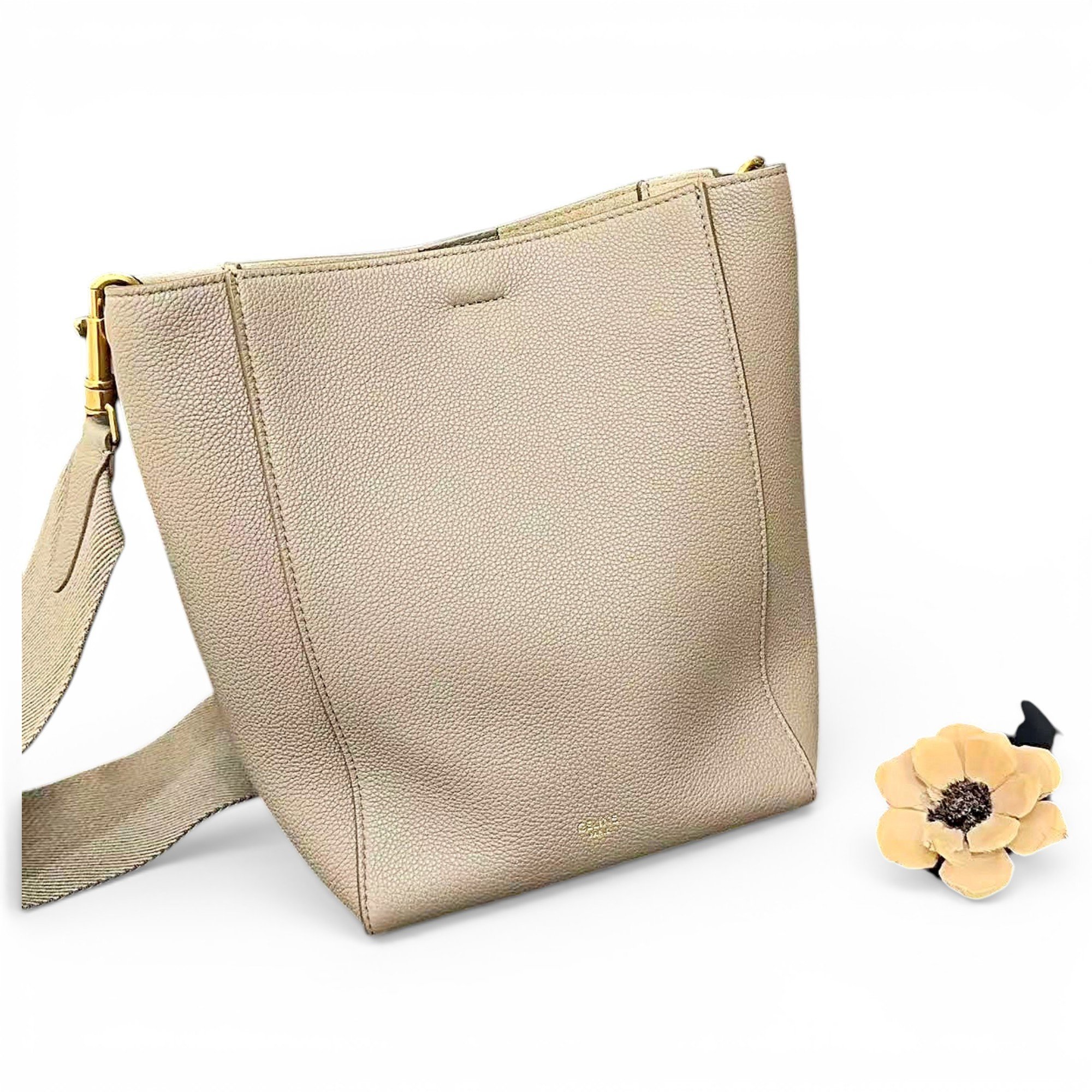 Seau Sangle leather handbag
