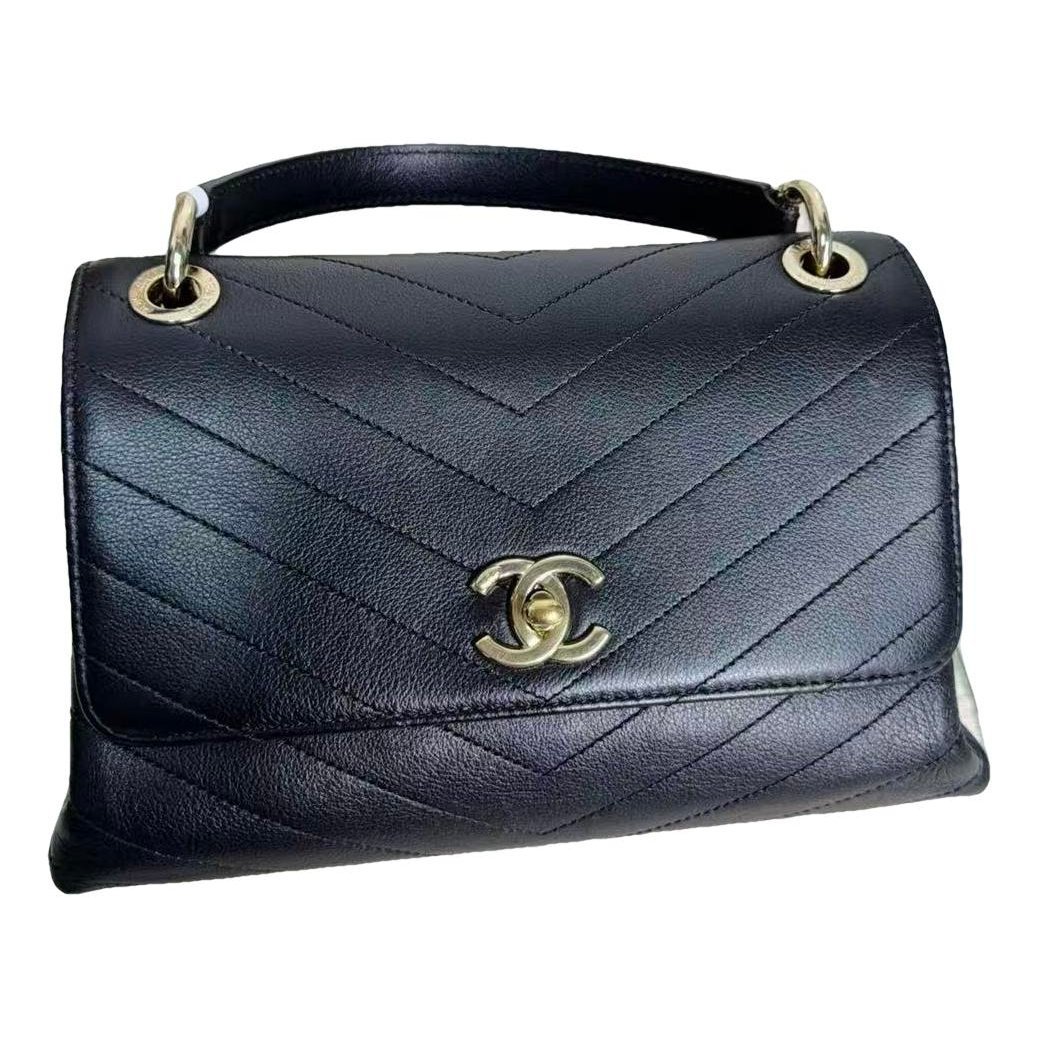 Leather handbag