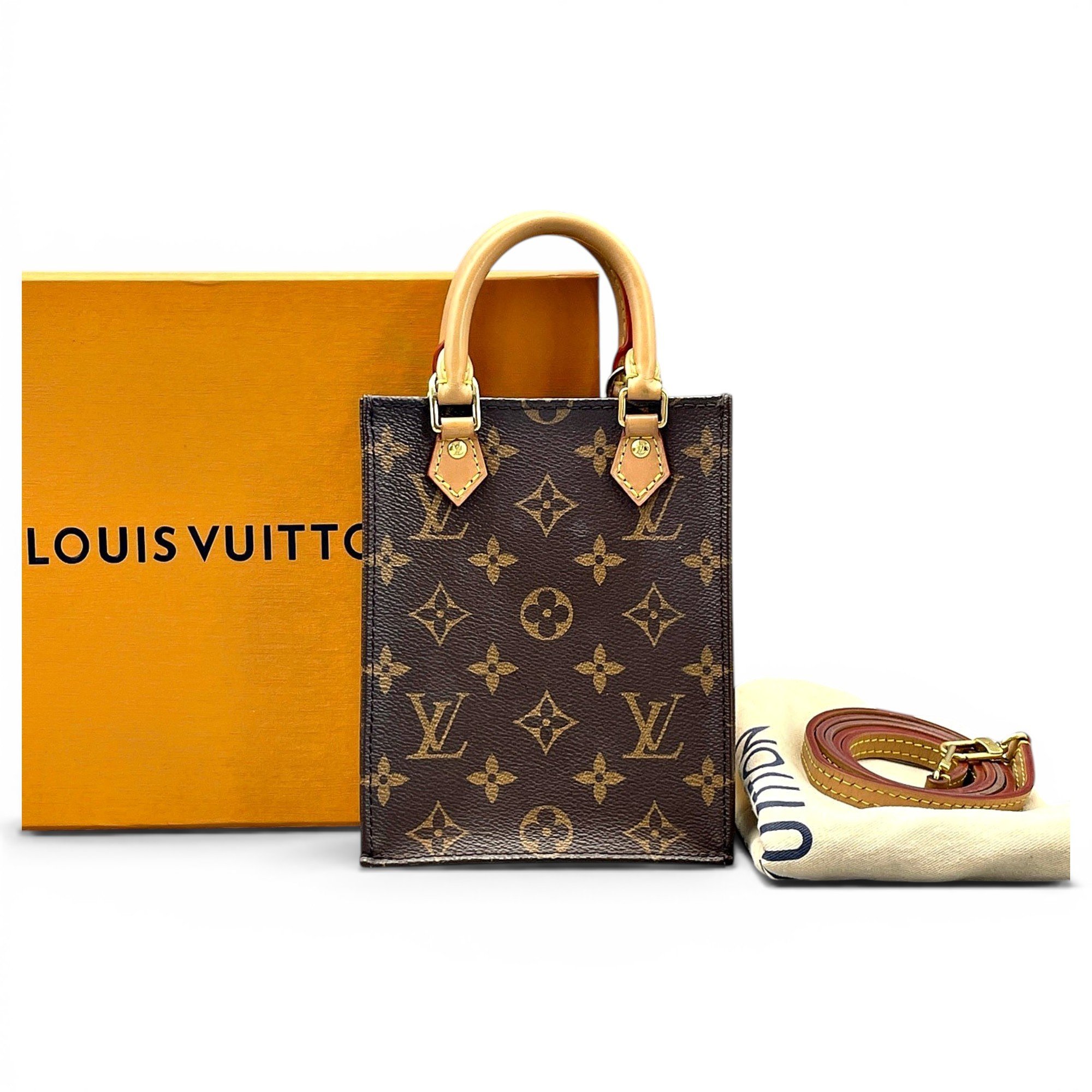 Plat leather handbag