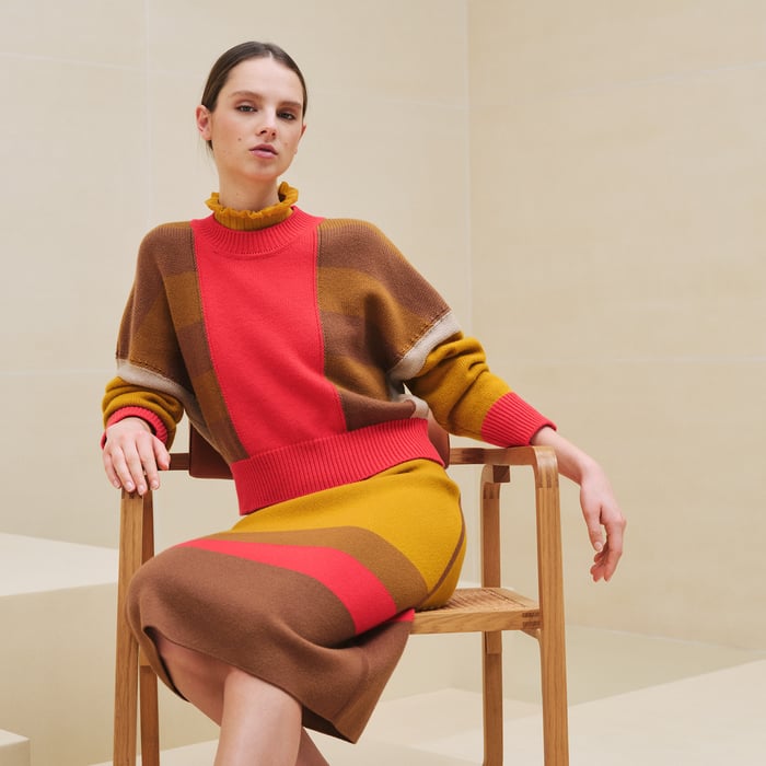 Jaune Gingembre "Lettres Equestres" Long-sleeve Sweater