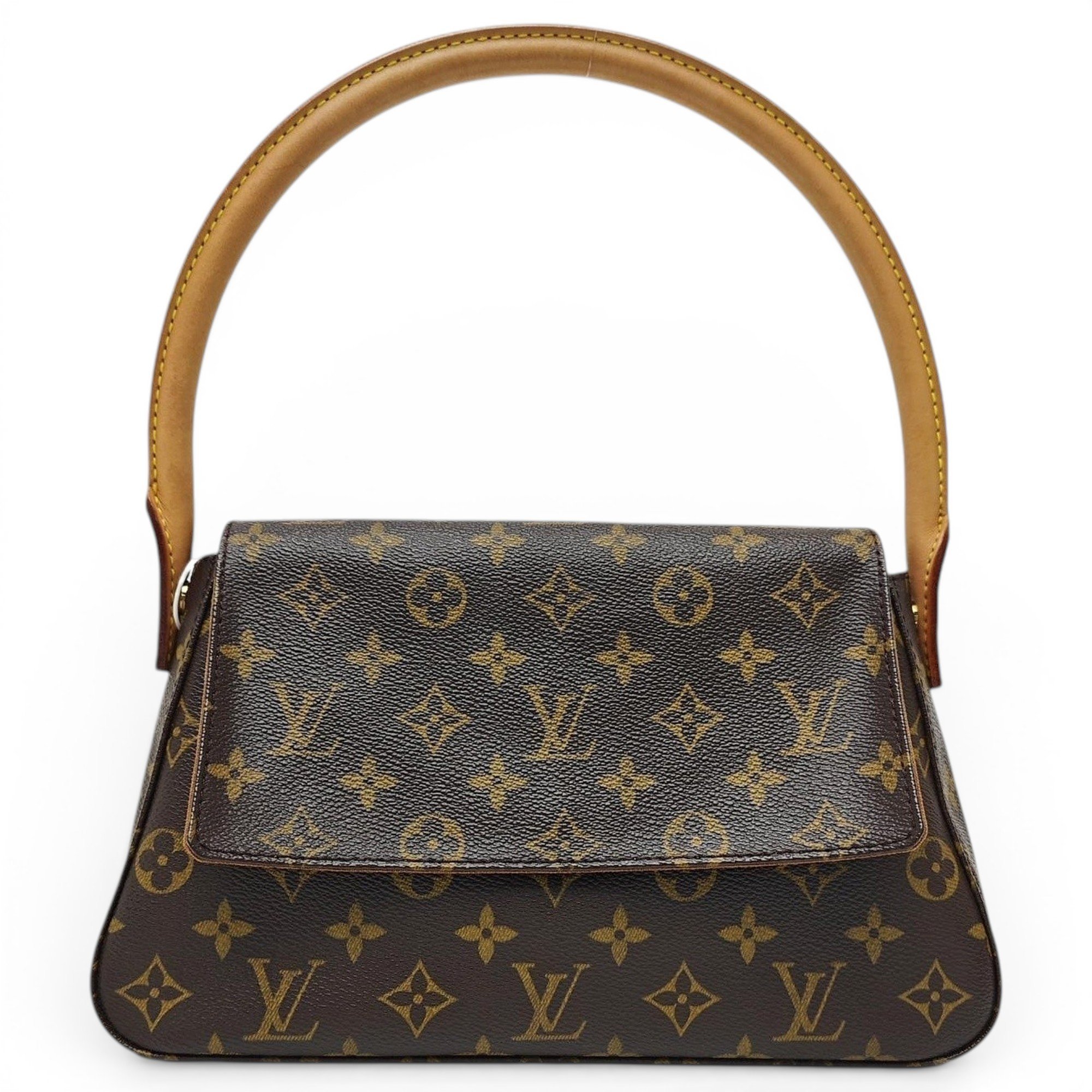 Looping leather handbag
