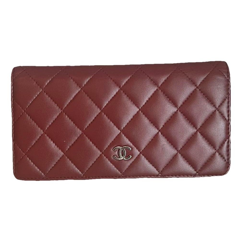 Leather clutch bag