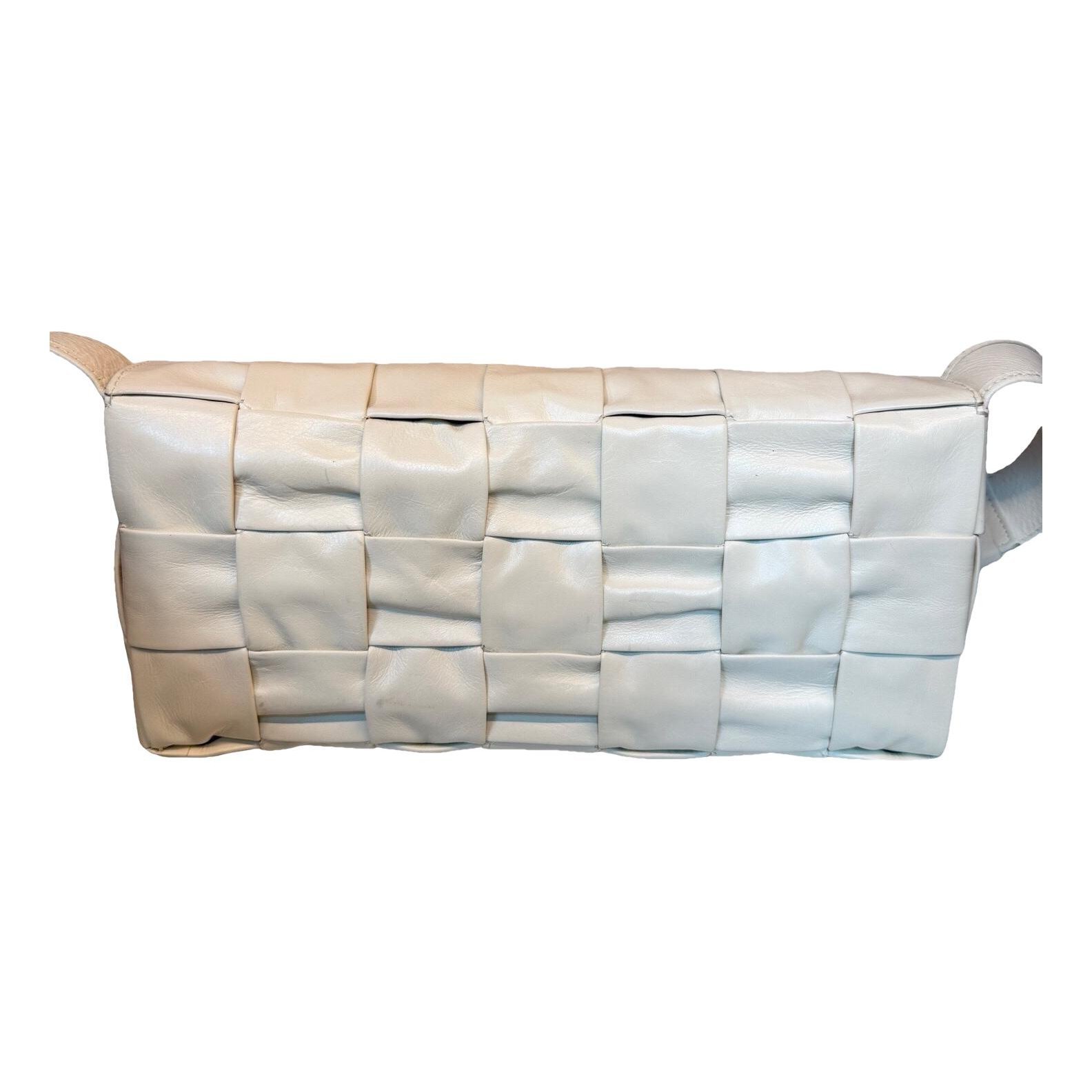 Cassette Padded leather handbag