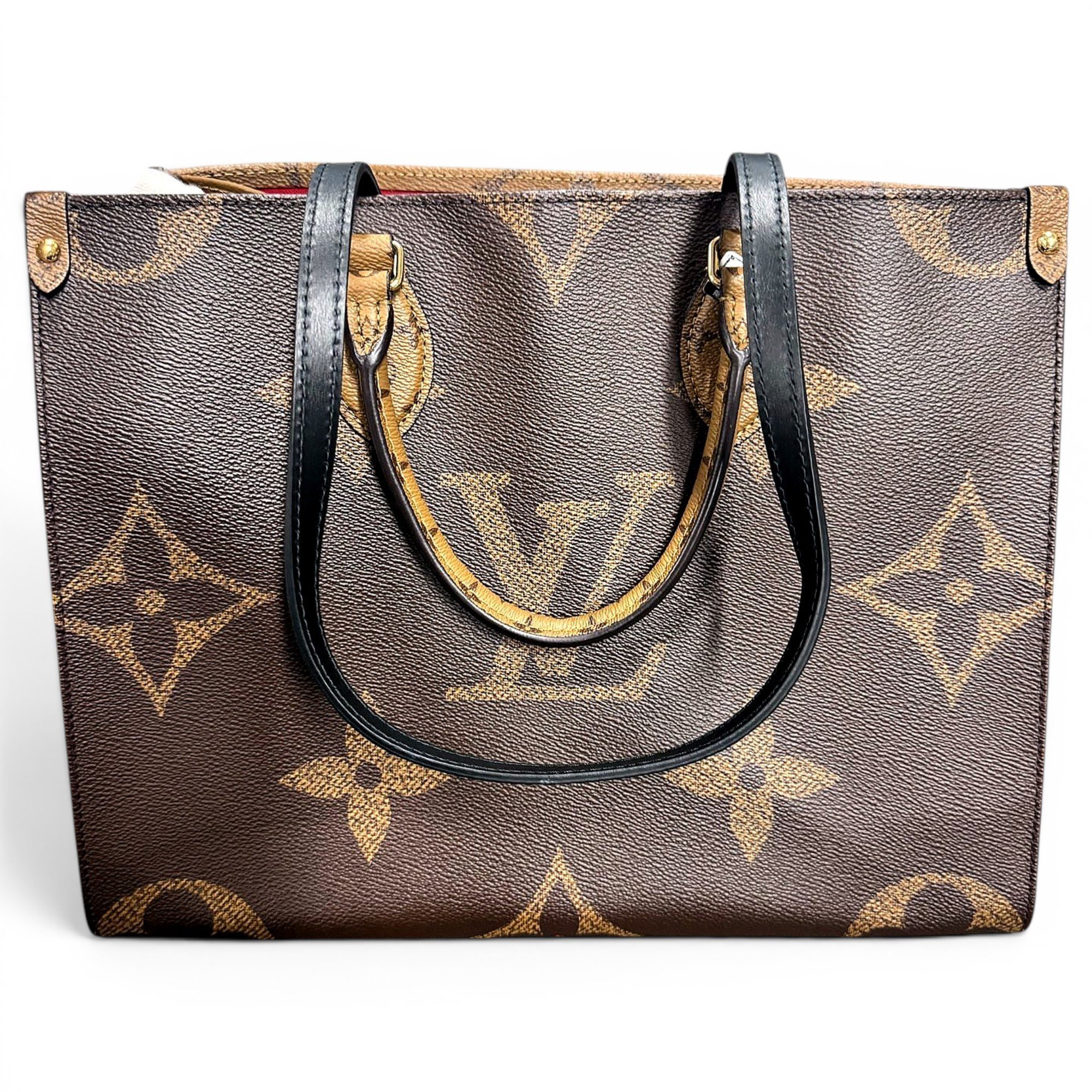 Onthego leather handbag