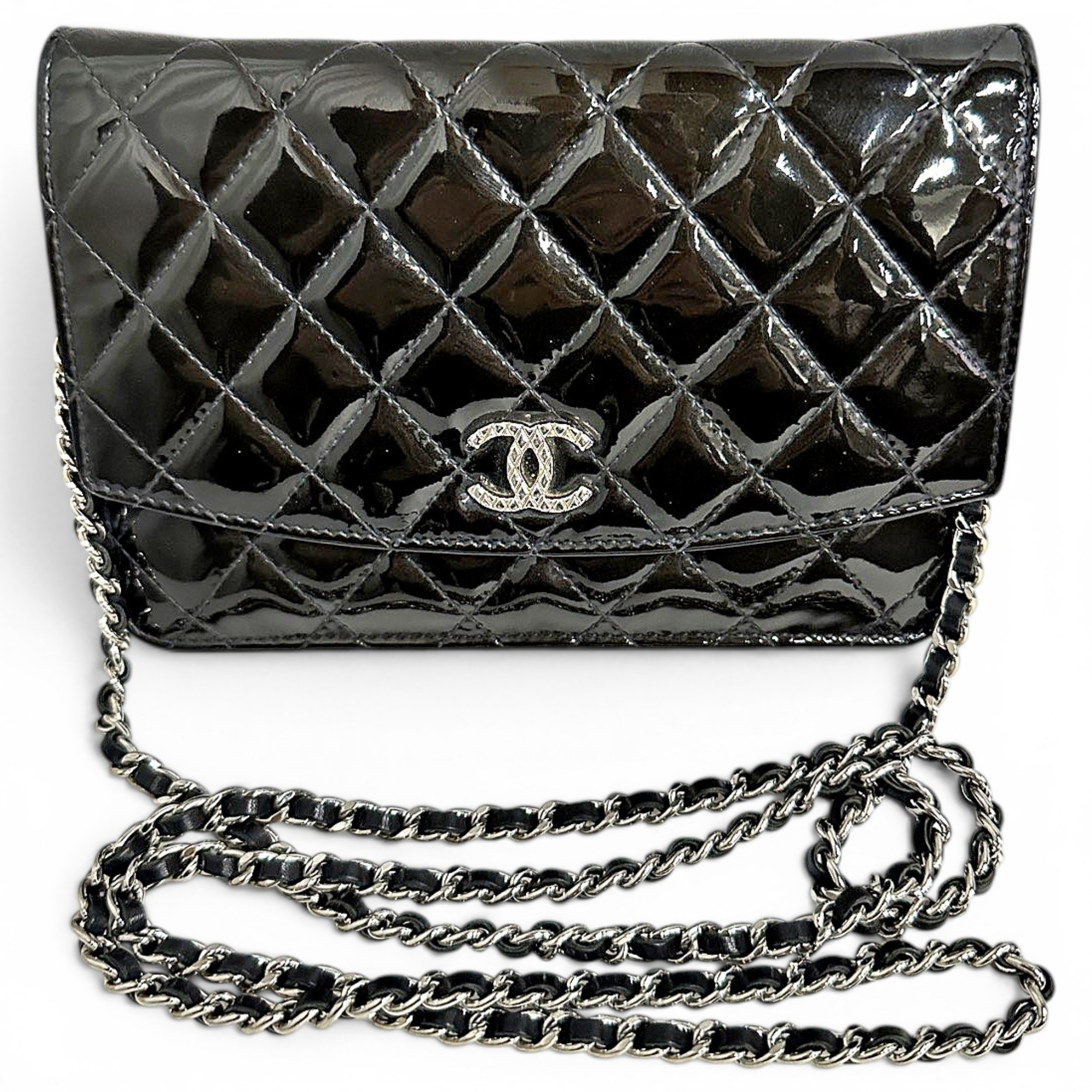 Wallet On Chain Timeless/Classique patent leather crossbody bag