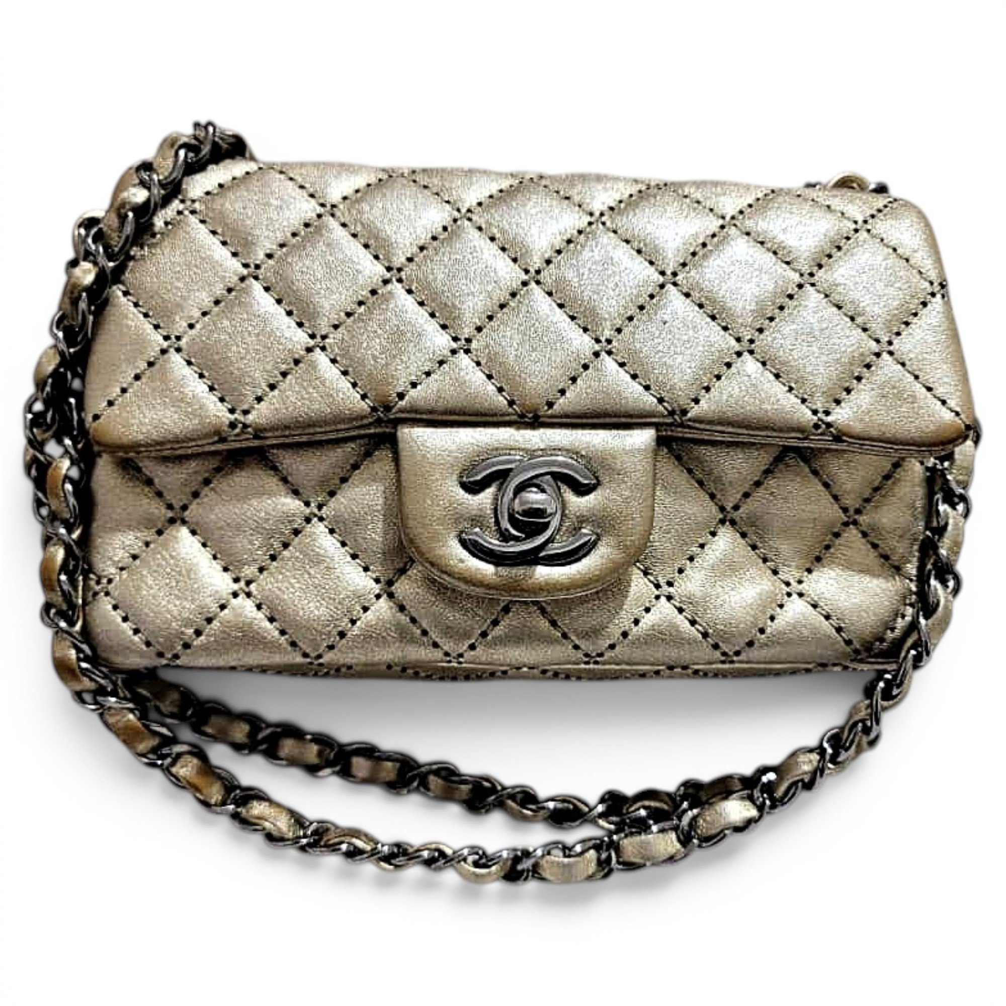 Chanel Timeless/Classique leather crossbody bag