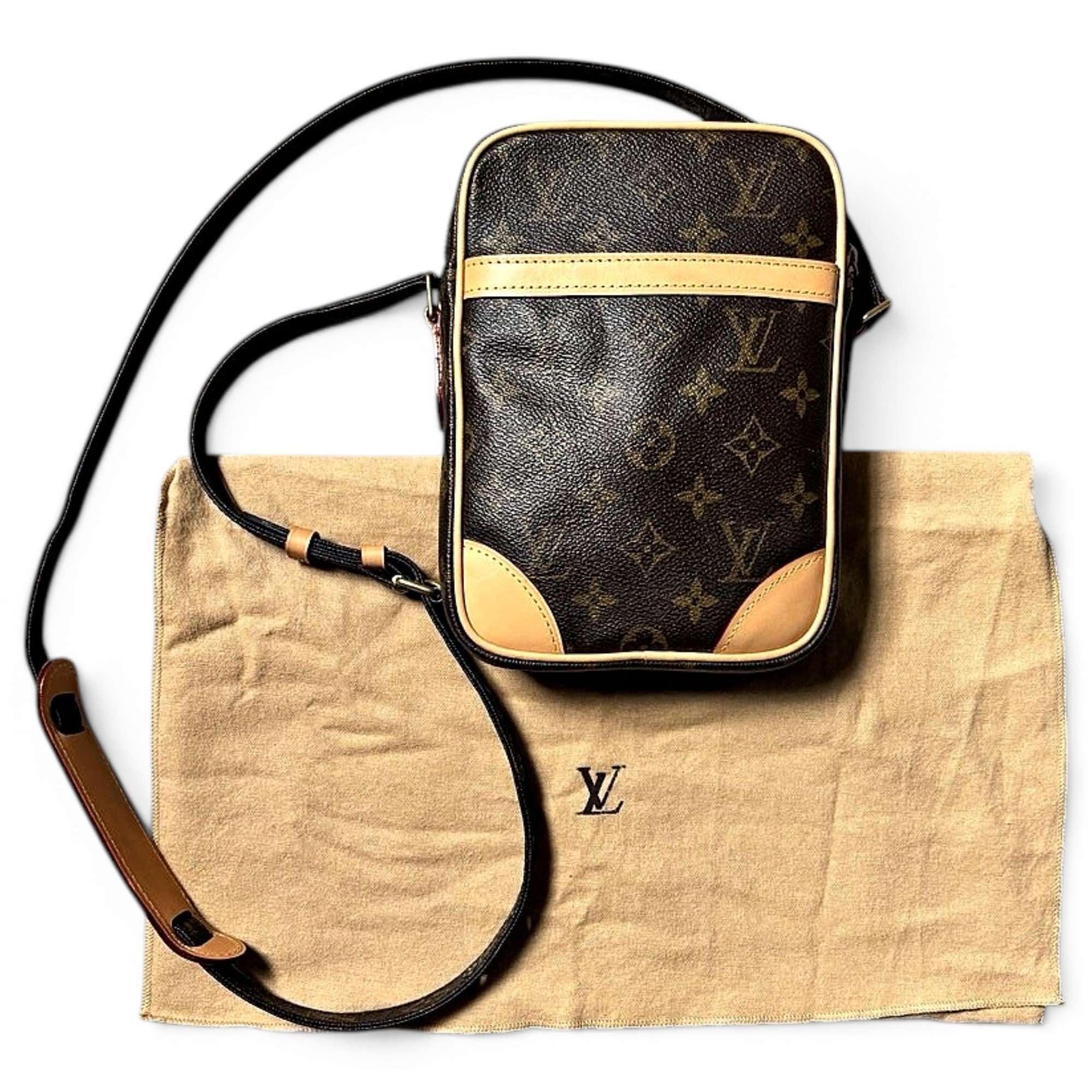 Leather crossbody bag