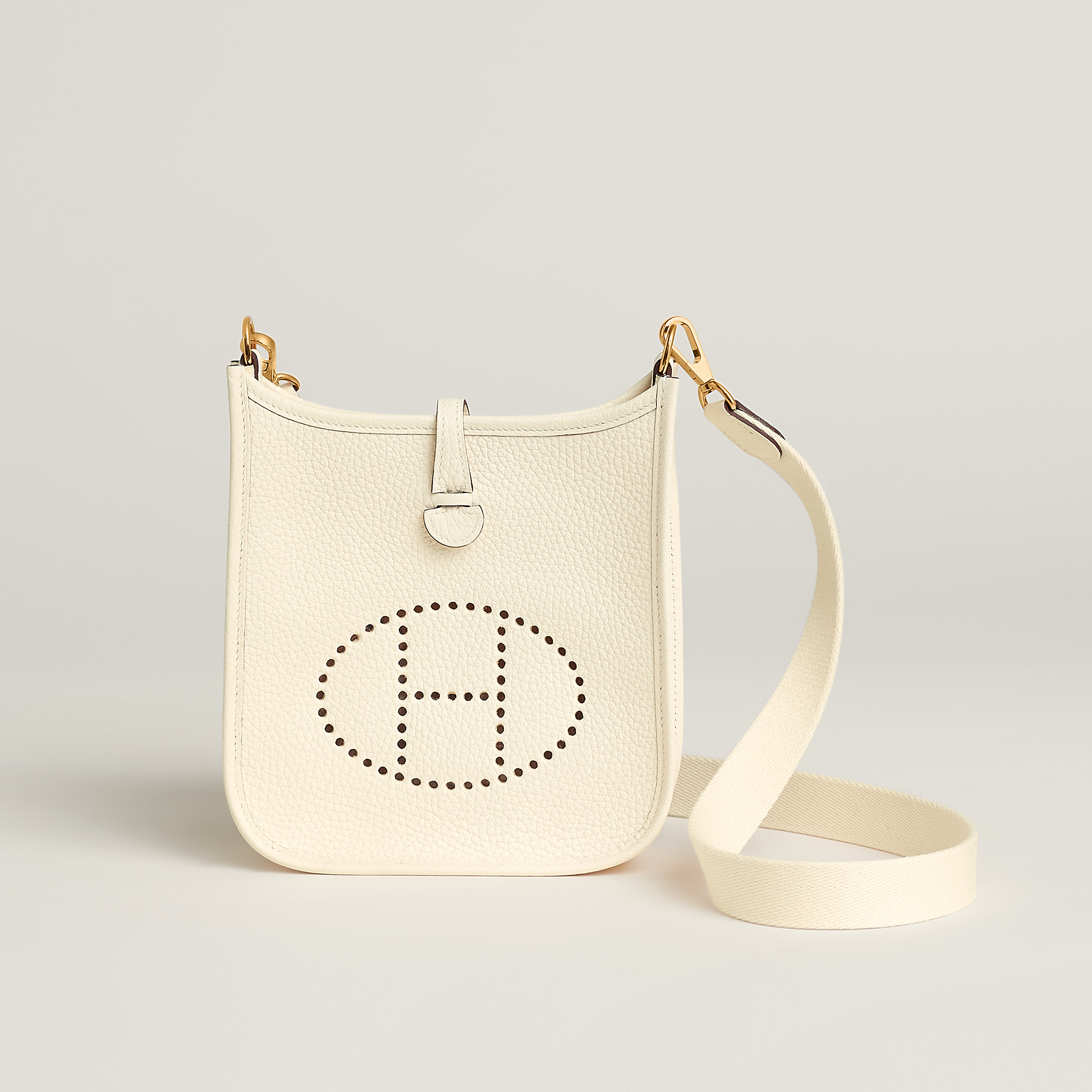 Evelyne 16 Amazone 백