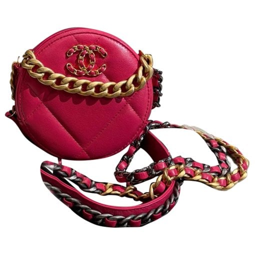Chanel 19 leather handbag