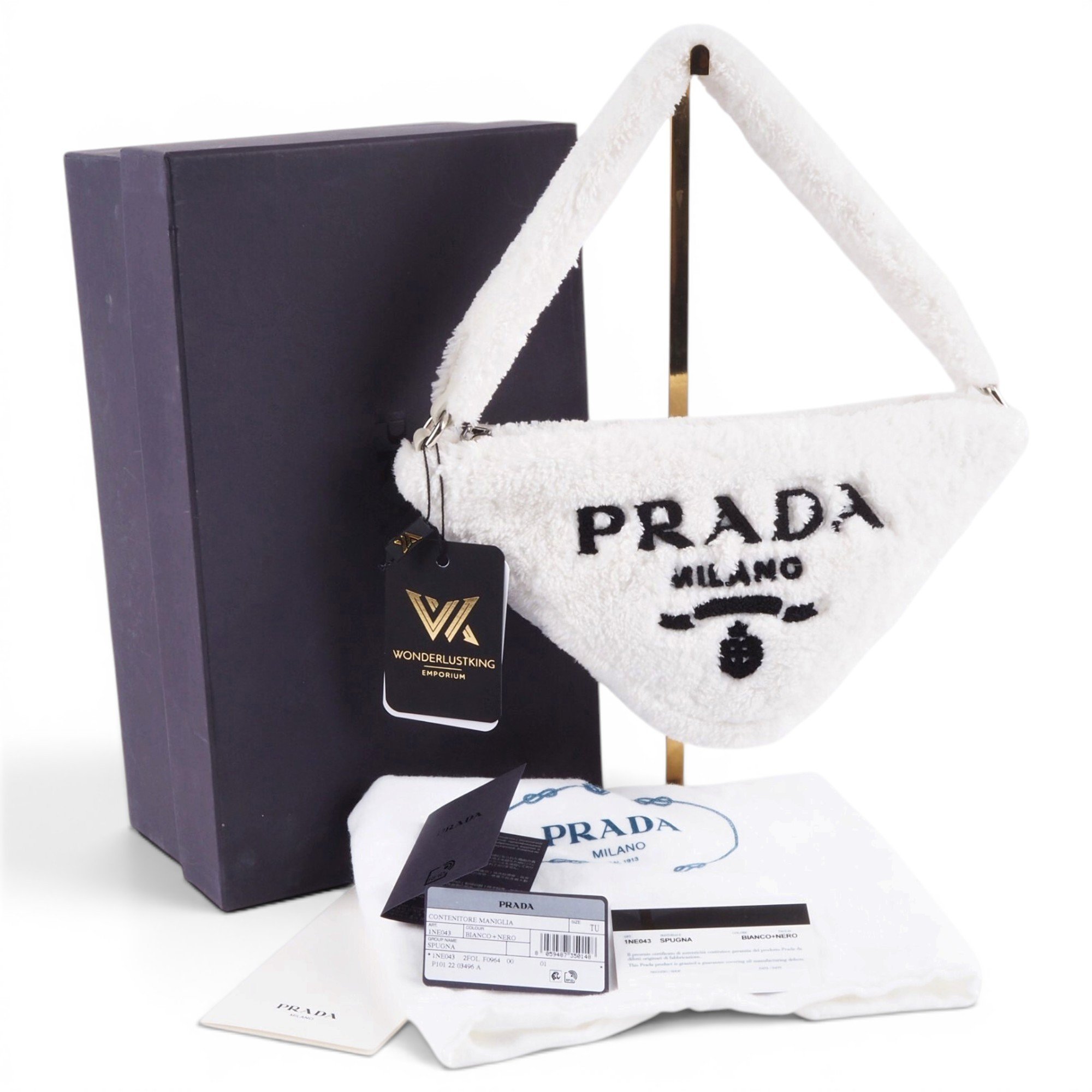 Triangle handbag