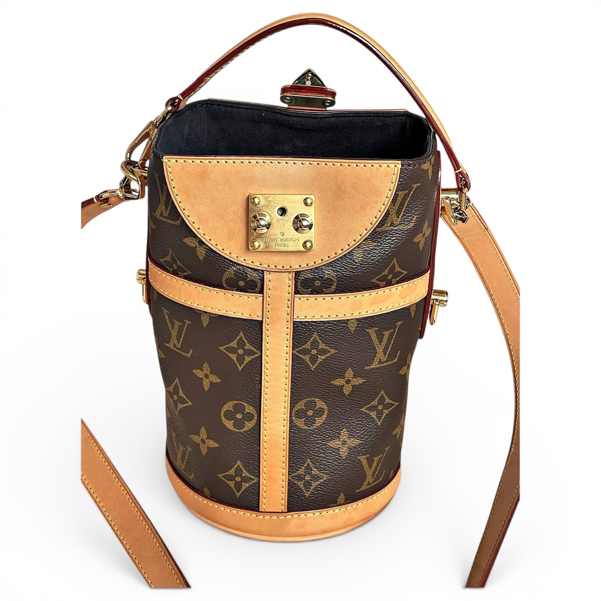 Duffle leather crossbody bag