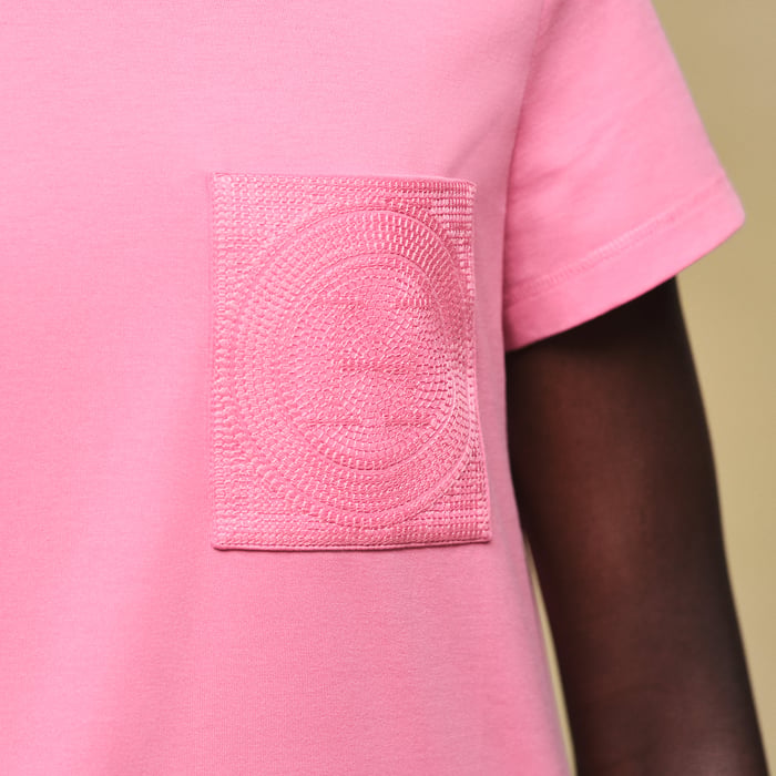 Rose Bonbon Embroidered Pocket T-shirt