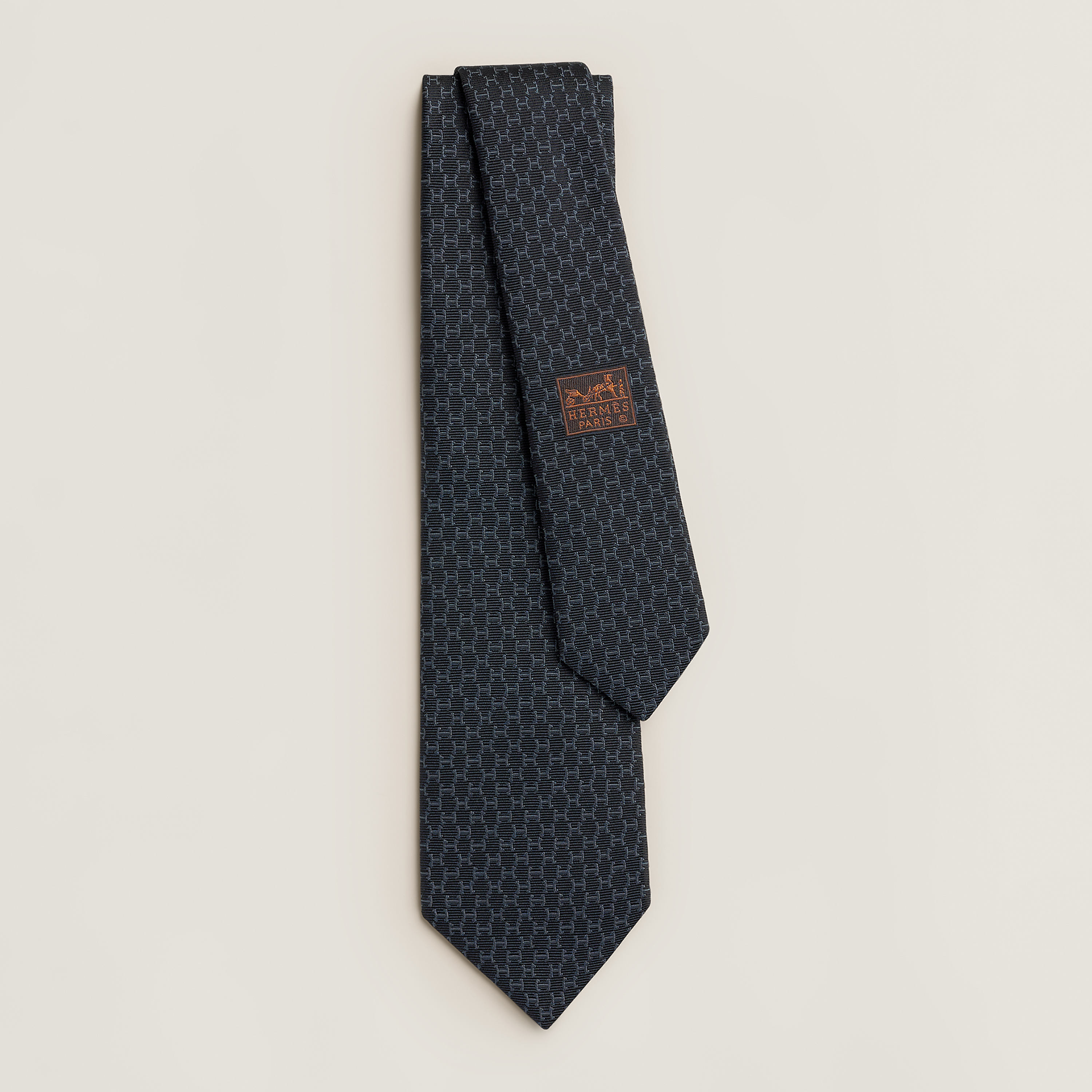 Dancing H tie