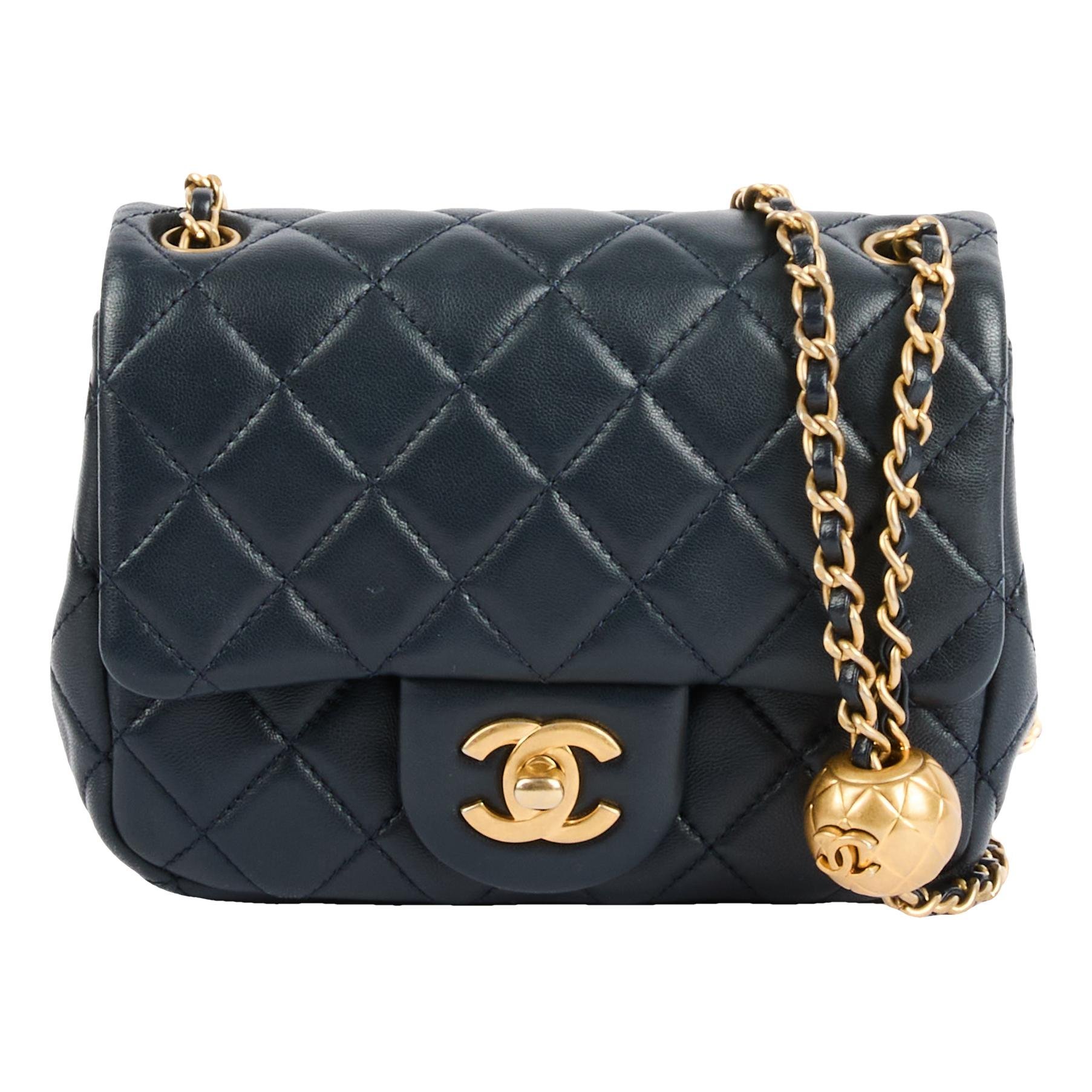 Timeless/Classique leather crossbody bag