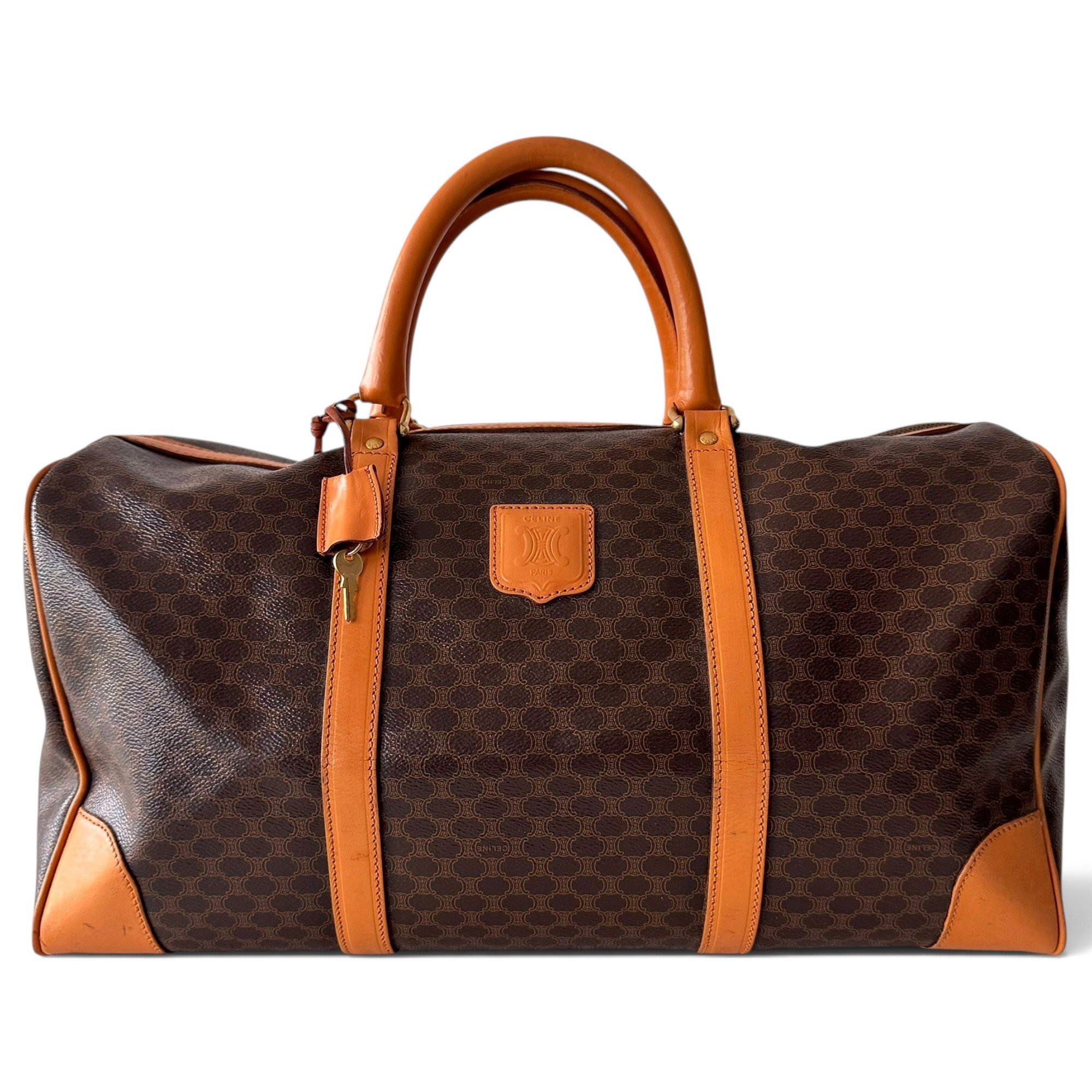 Leather travel bag