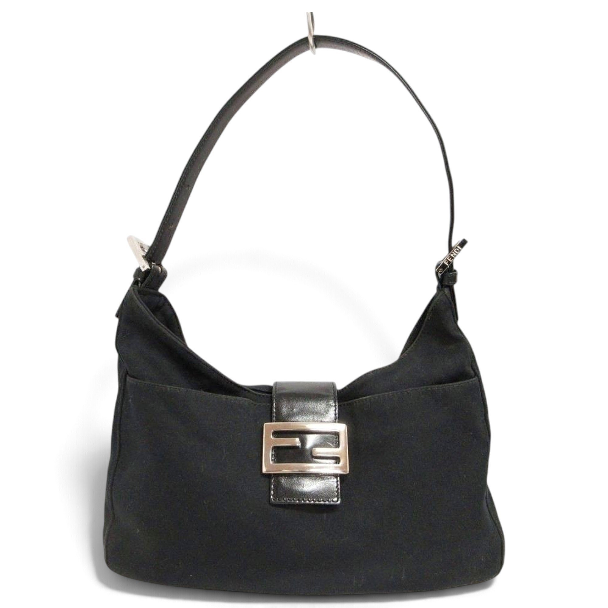 Pocket leather handbag