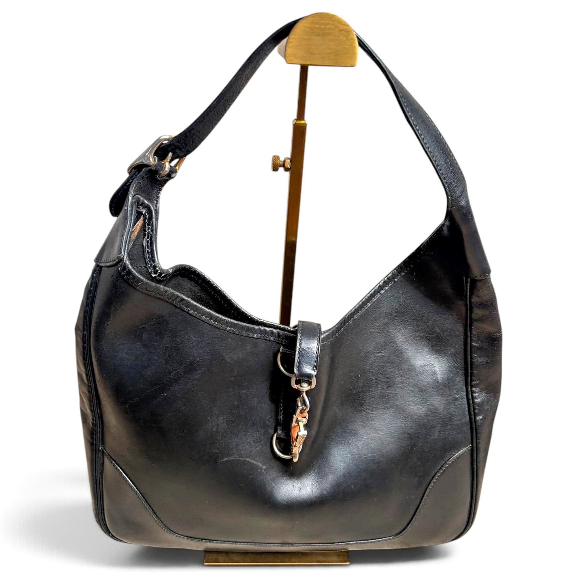 Trim leather handbag