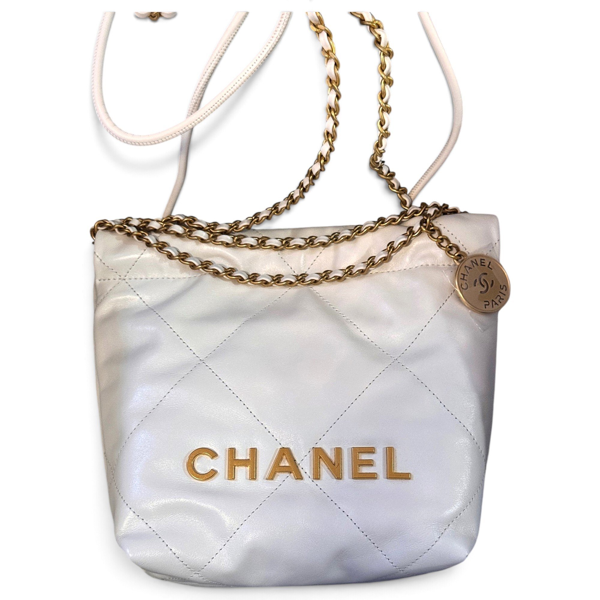 Chanel 22 leather tote
