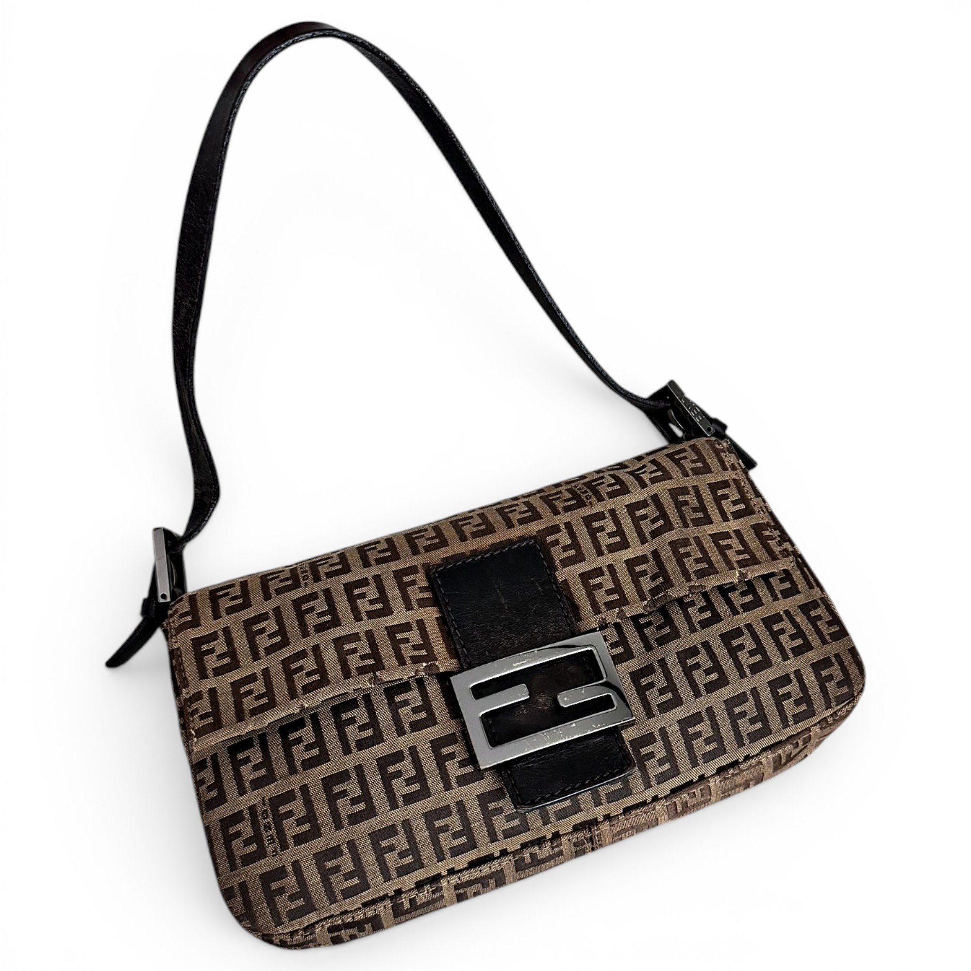 Baguette handbag