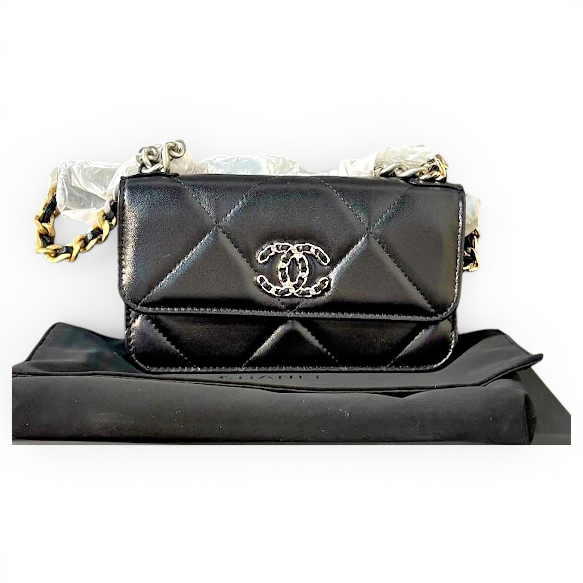 Wallet On Chain Chanel 19 leather handbag