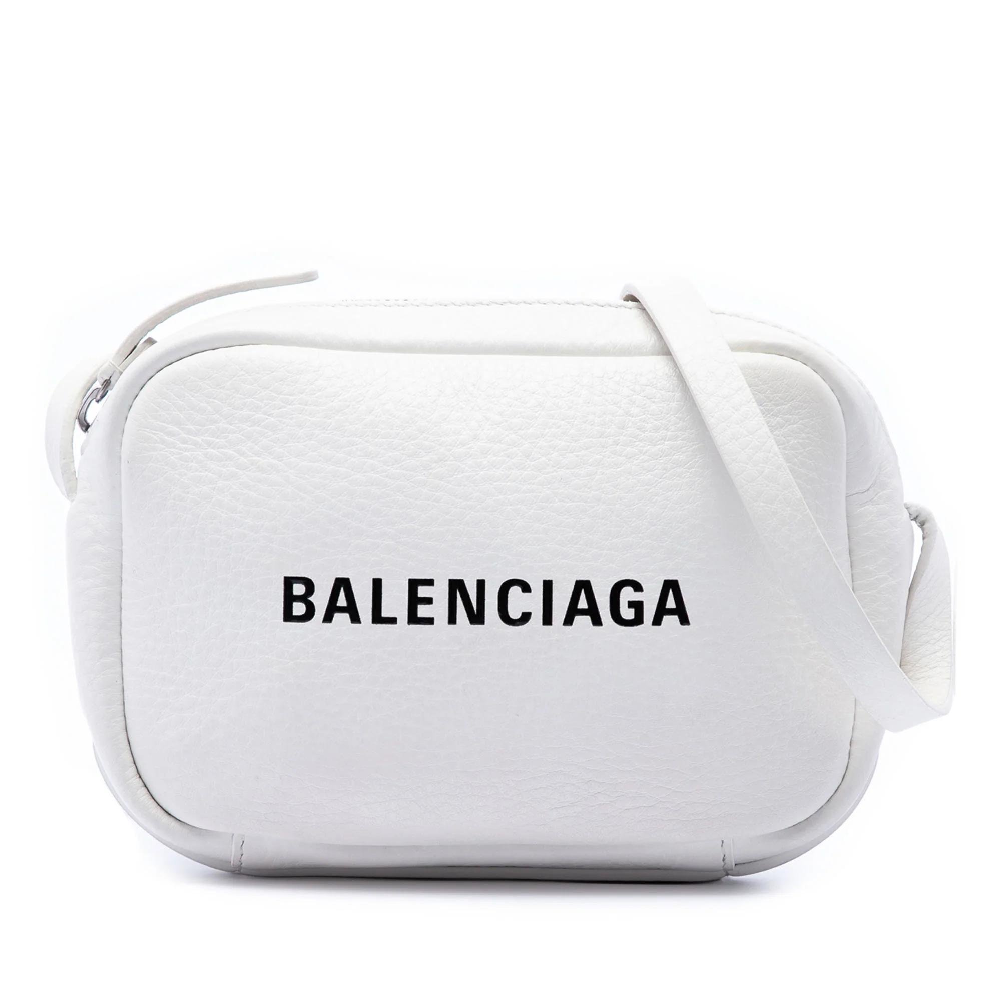 Everyday leather handbag