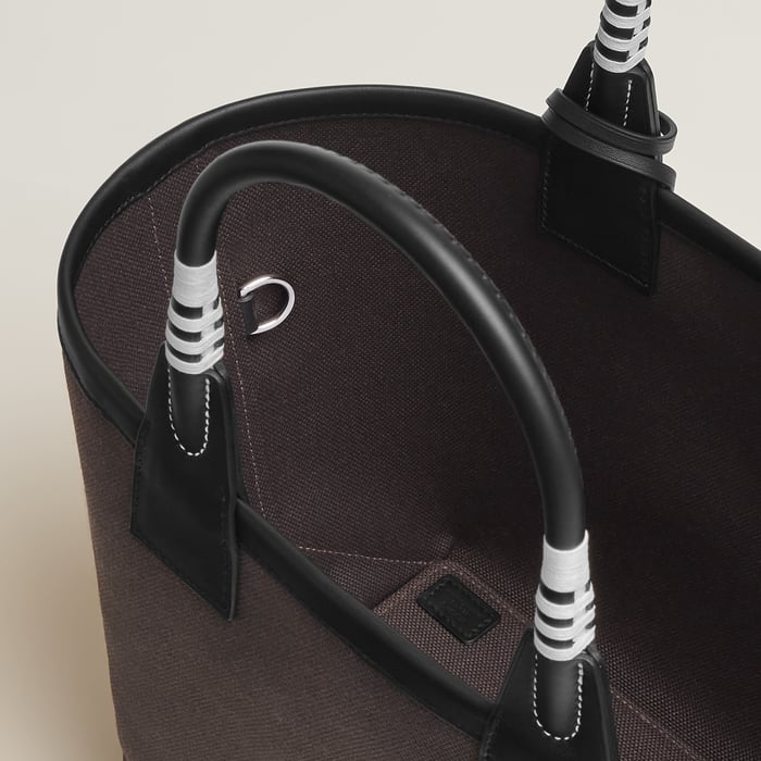 Steeple 25 Bag