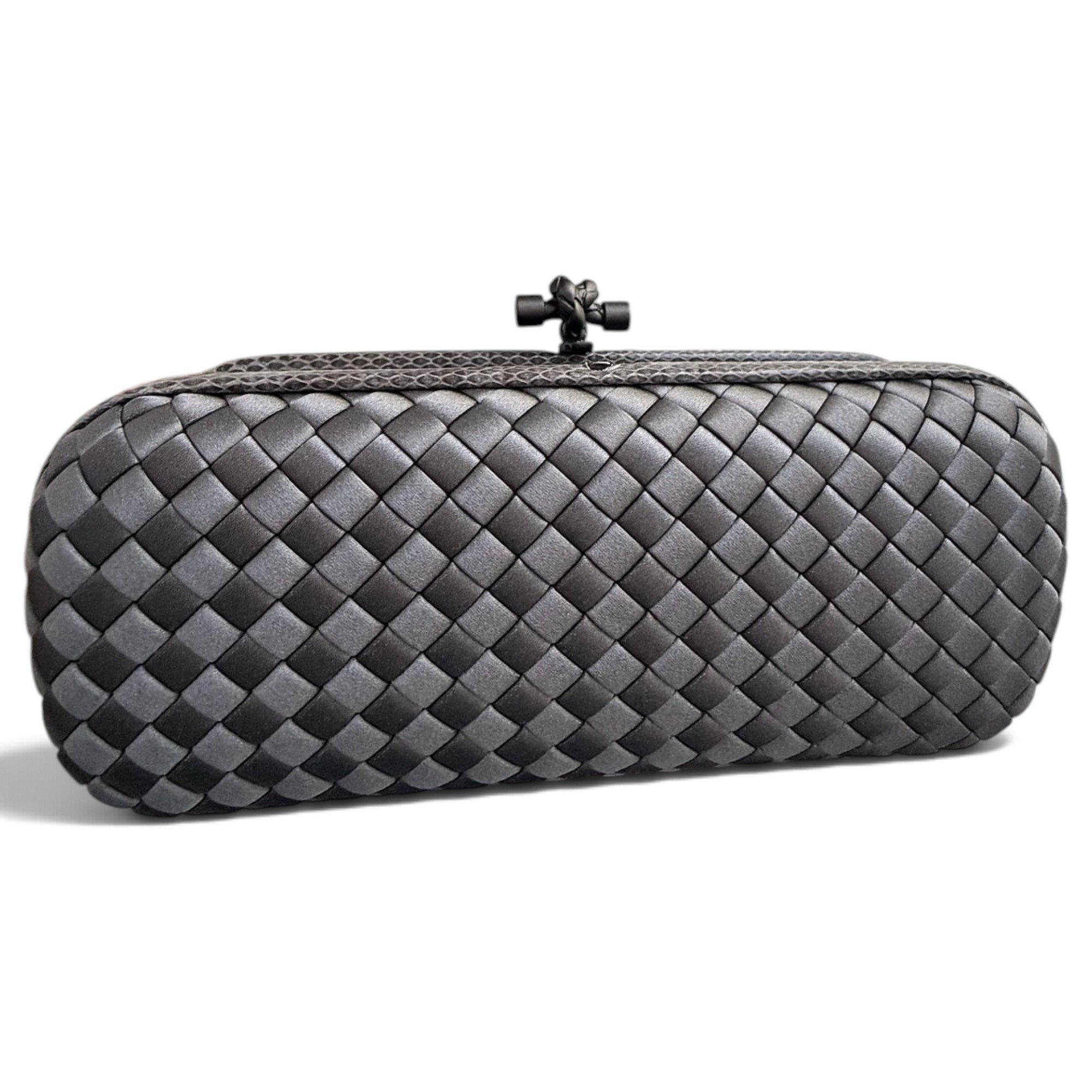Pochette Knot leather clutch bag