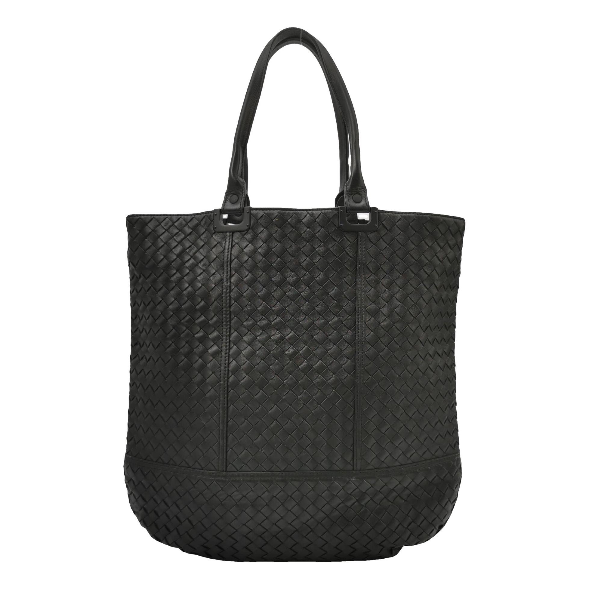 Leather tote