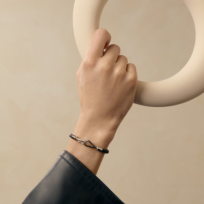 Noir Jumbo H Bracelet