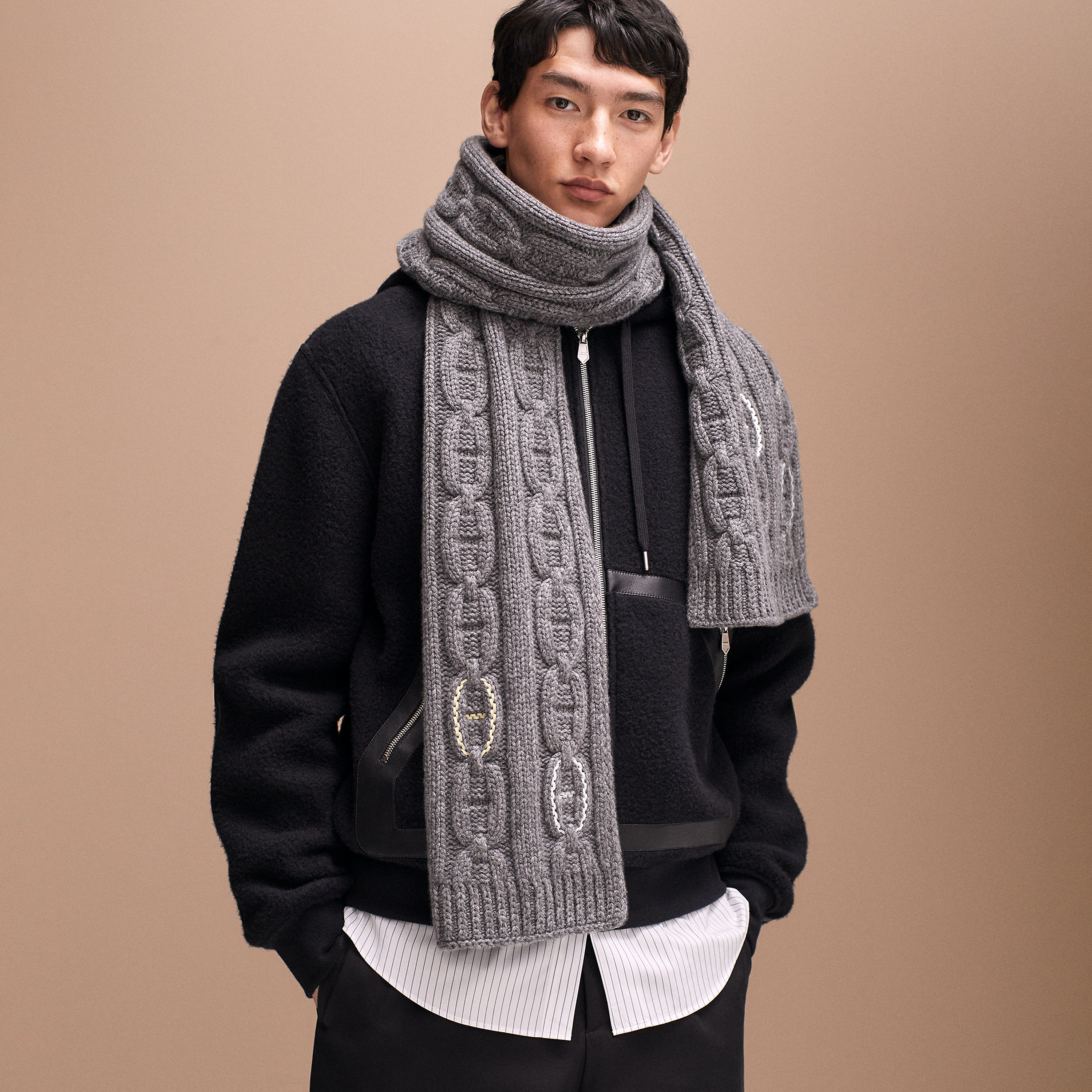 Tri-Maillon Details Cuir muffler