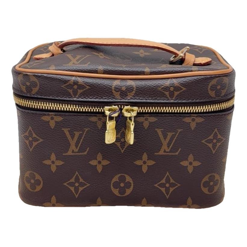 Louis Vuitton Leather handbag