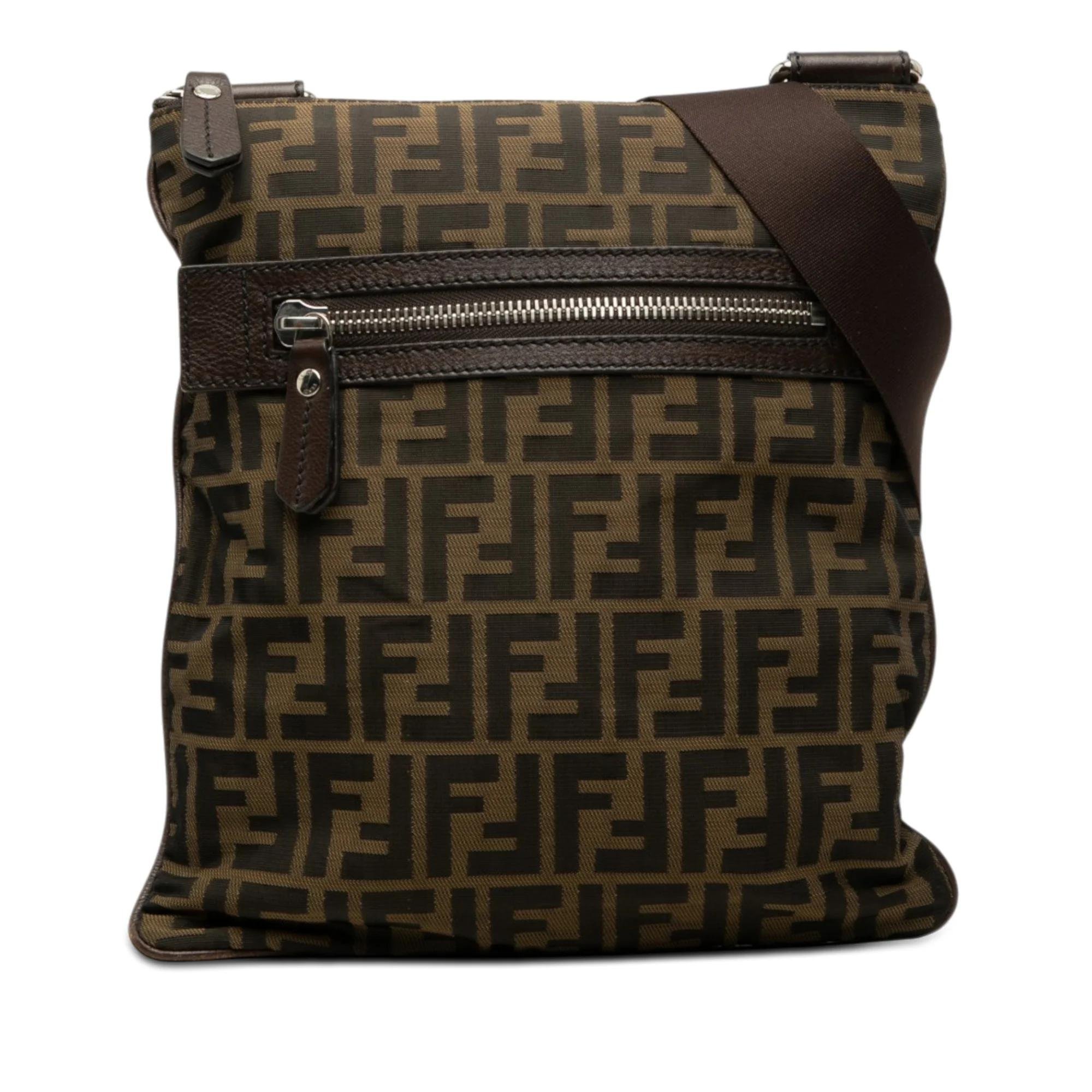 Pocket leather handbag