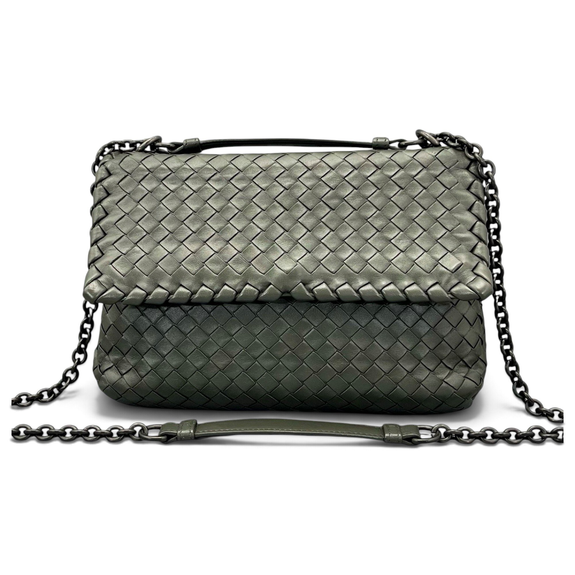 Bottega Veneta Chain Cassette leather handbag