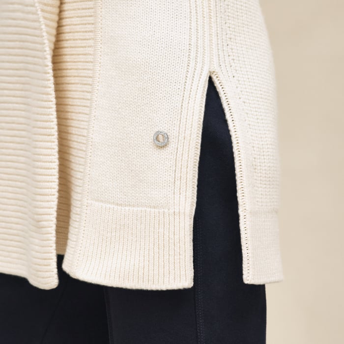 Blanc Naturel Belted Cashmere Sleeveless Cardigan