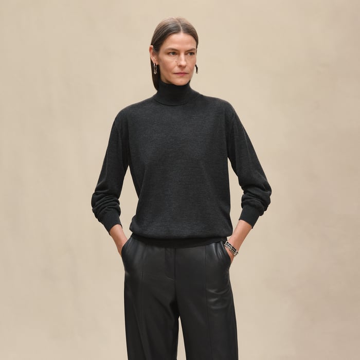 Gris Volcanique Cashmere Long-sleeve Sweater