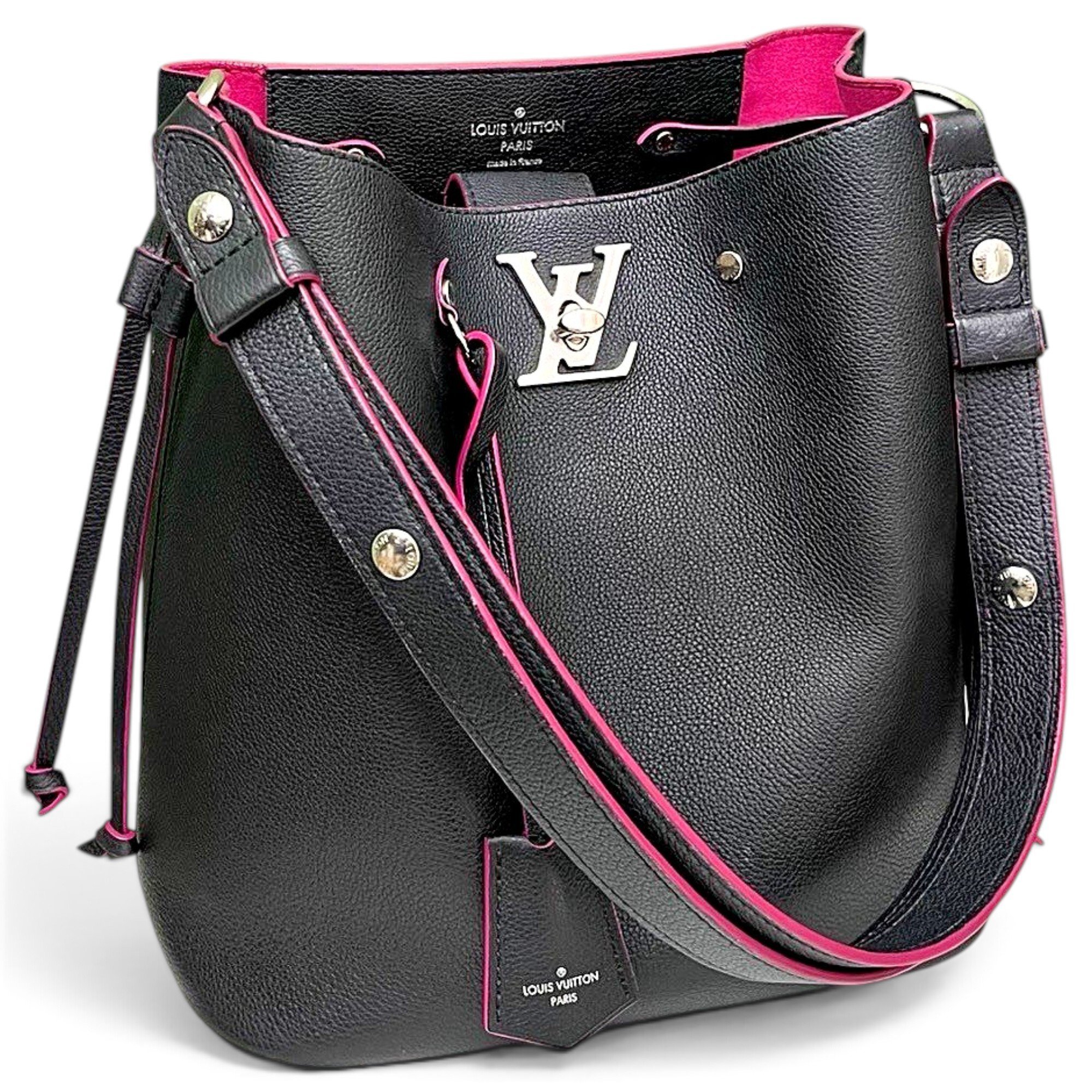 Louis Vuitton Lockme Bucket leather handbag