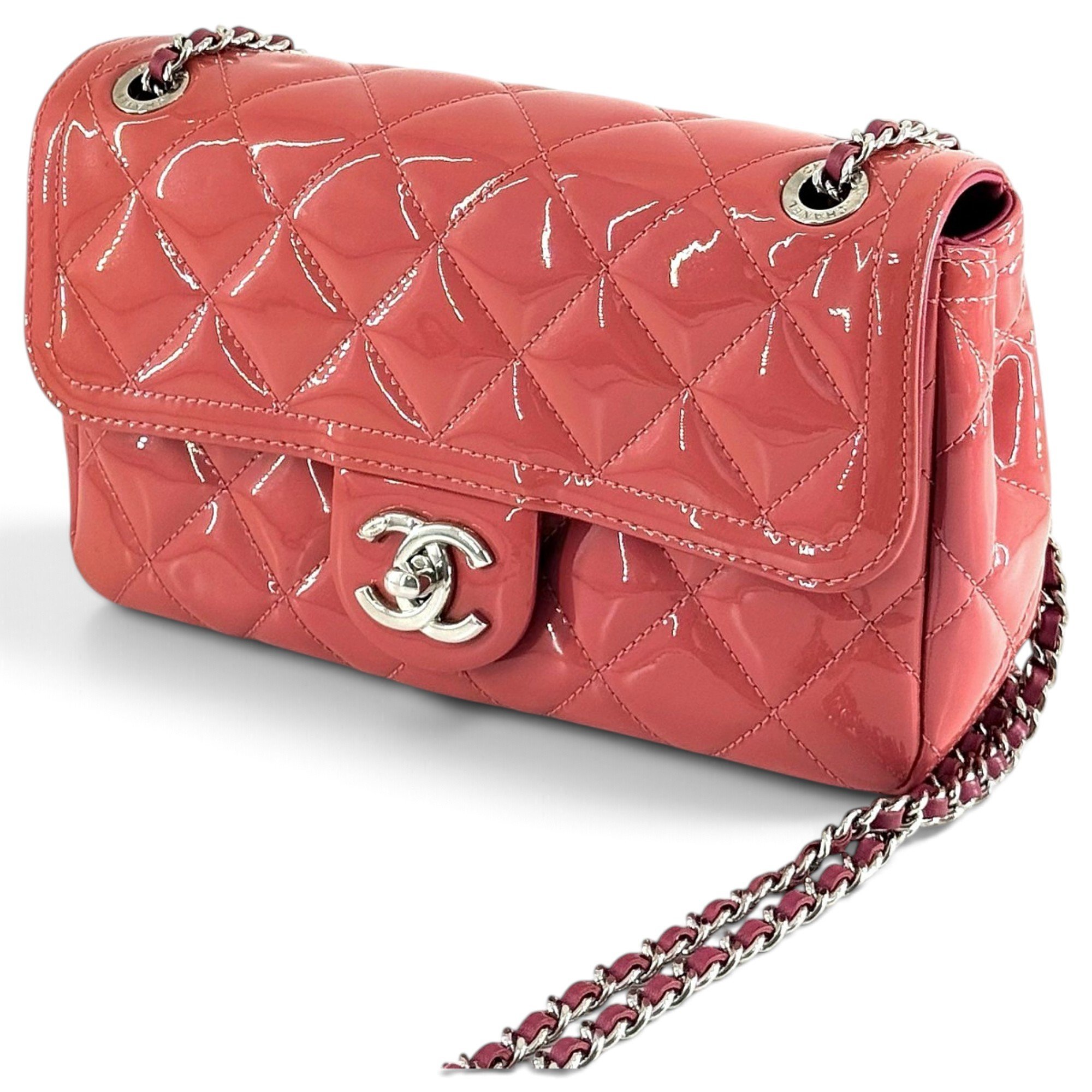 Timeless/Classique patent leather handbag
