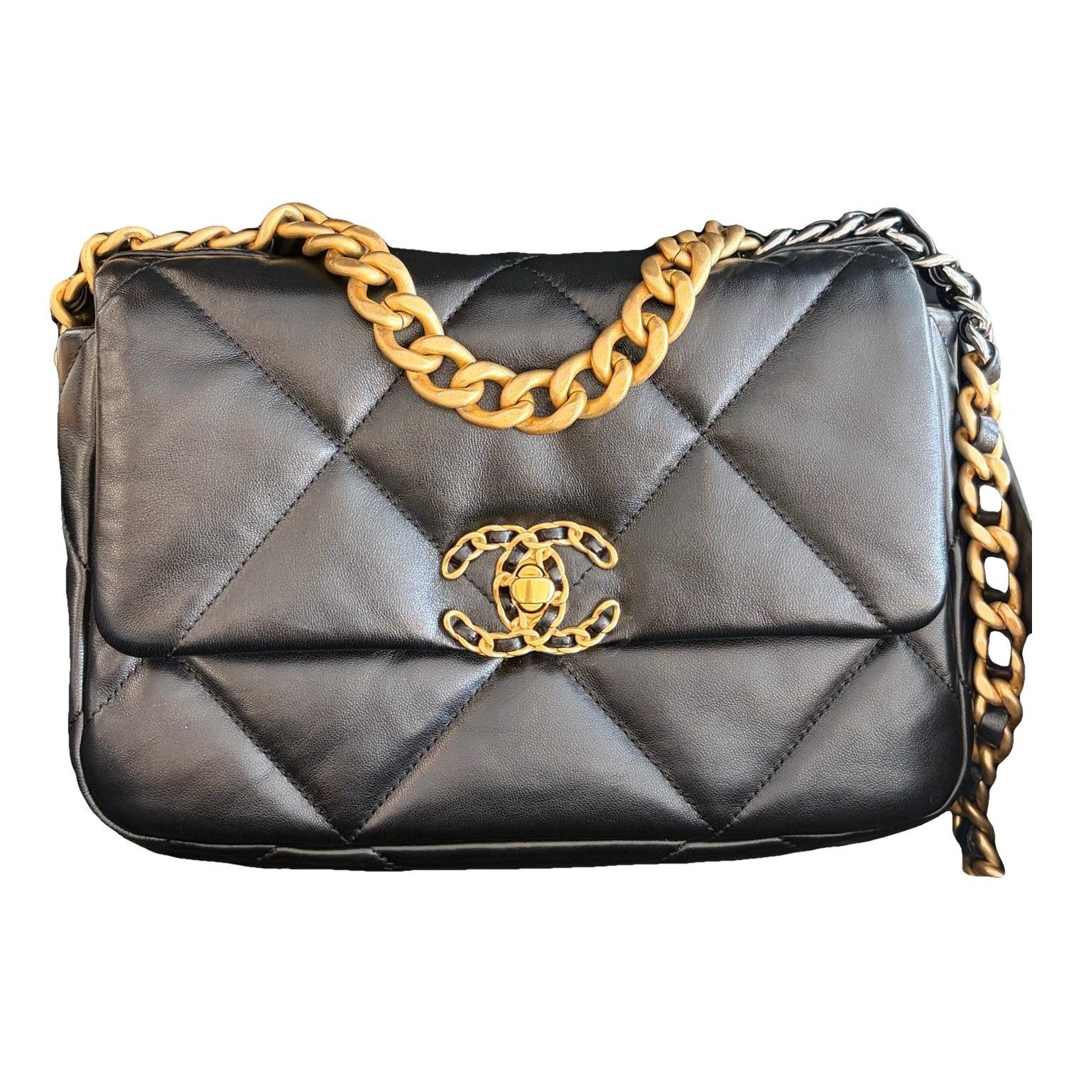 Chanel 19 leather handbag