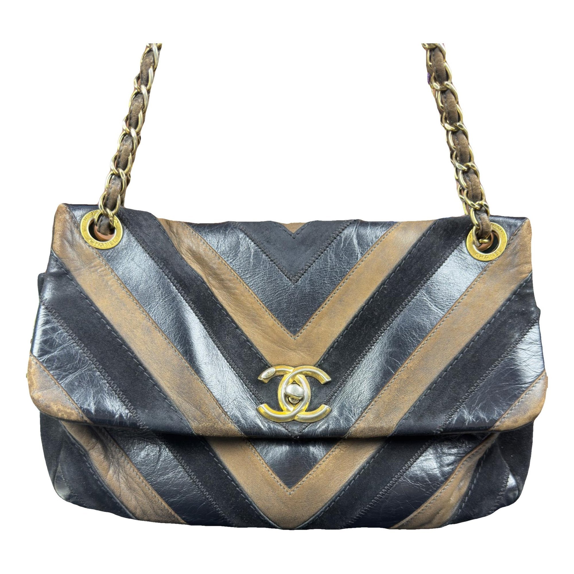 Timeless/Classique leather crossbody bag