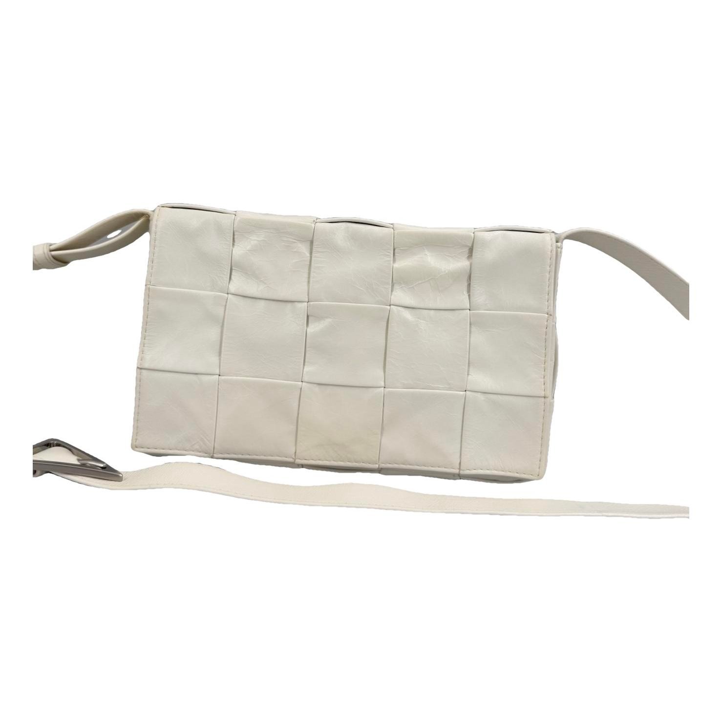 Cassette leather handbag